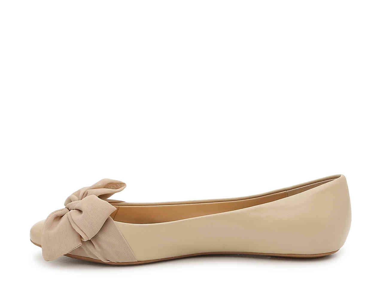 isaac mizrahi arielle ballet flat