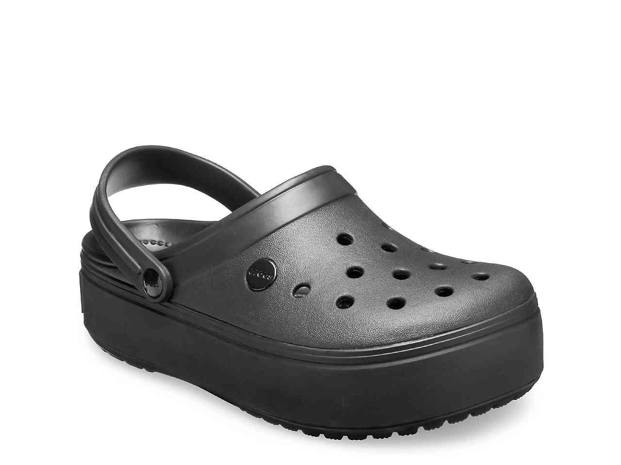 crocs platform black