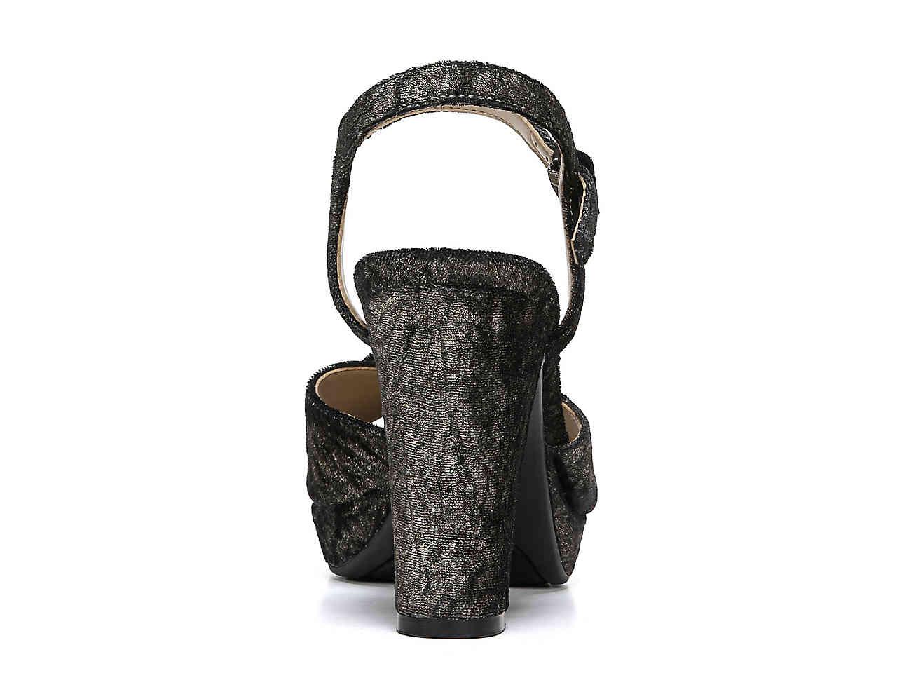 naturalizer adelle platform sandals