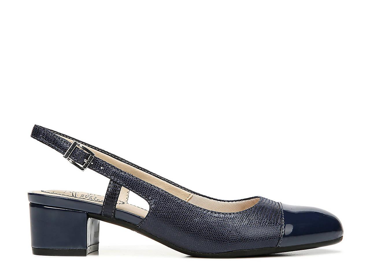 LifeStride Everdeen Pump in Navy (Blue) Lyst