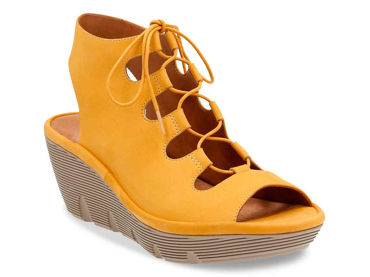 yellow clarks shoes