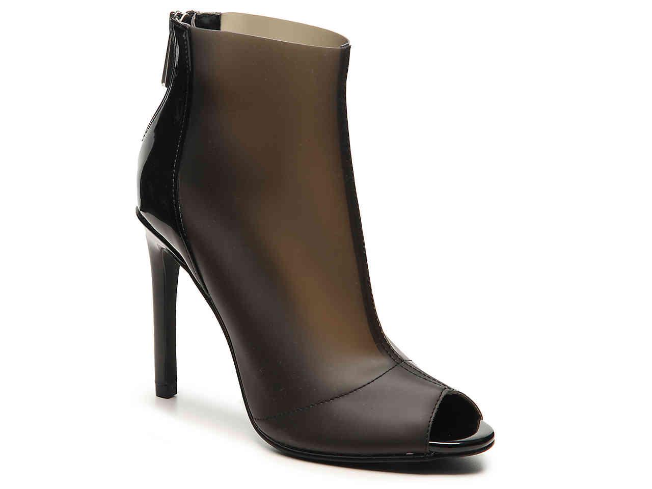 Charles David Irwin Bootie 2024 www.hockeyplayer .ar