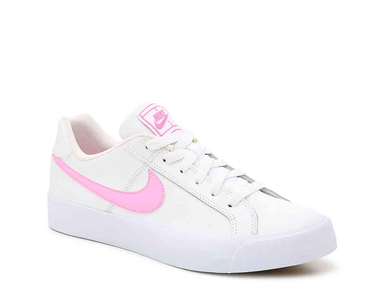 nike court royale pink and white
