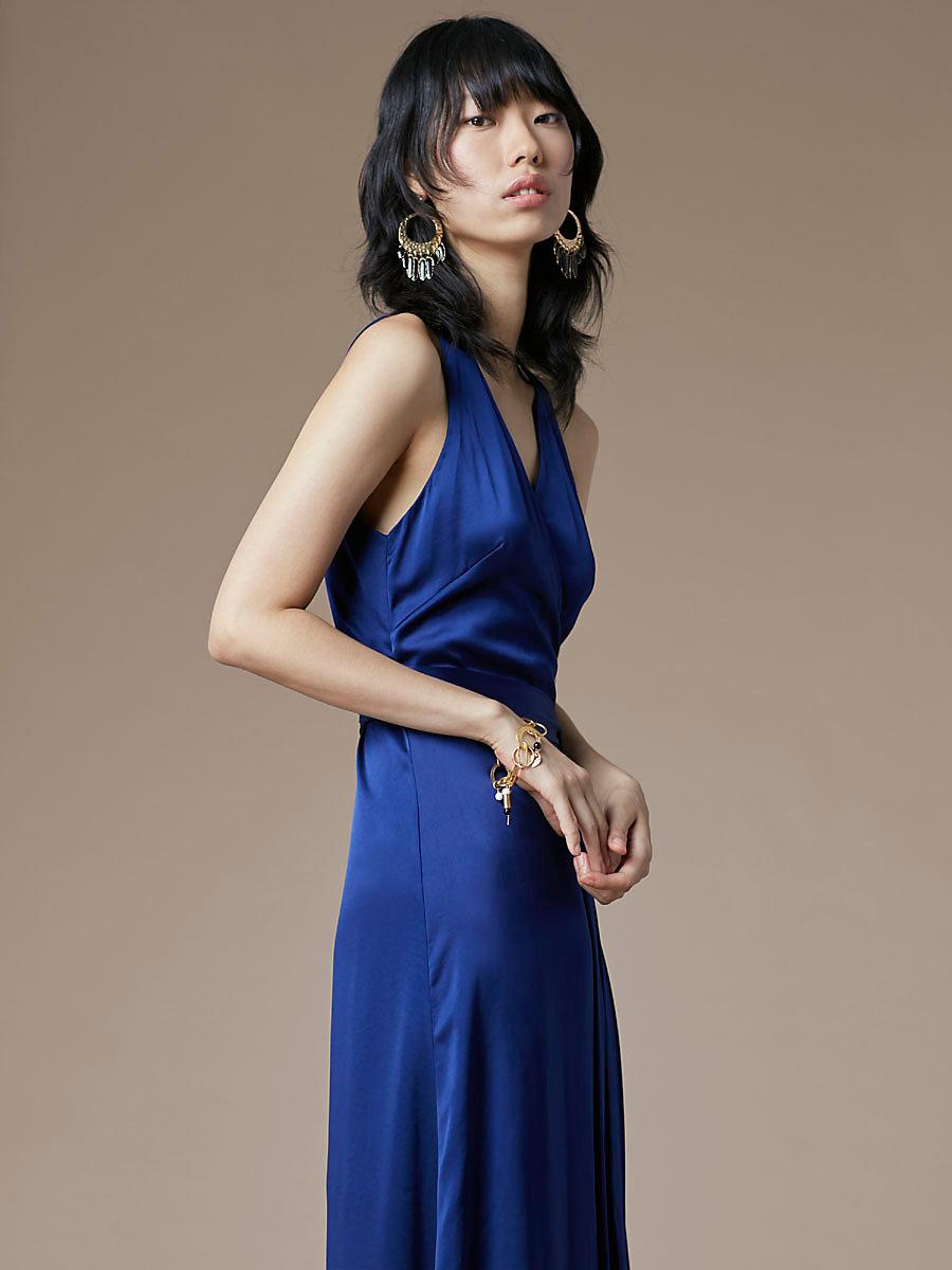 Diane Von Furstenberg Synthetic Paola Satin Wrap Gown In Slate