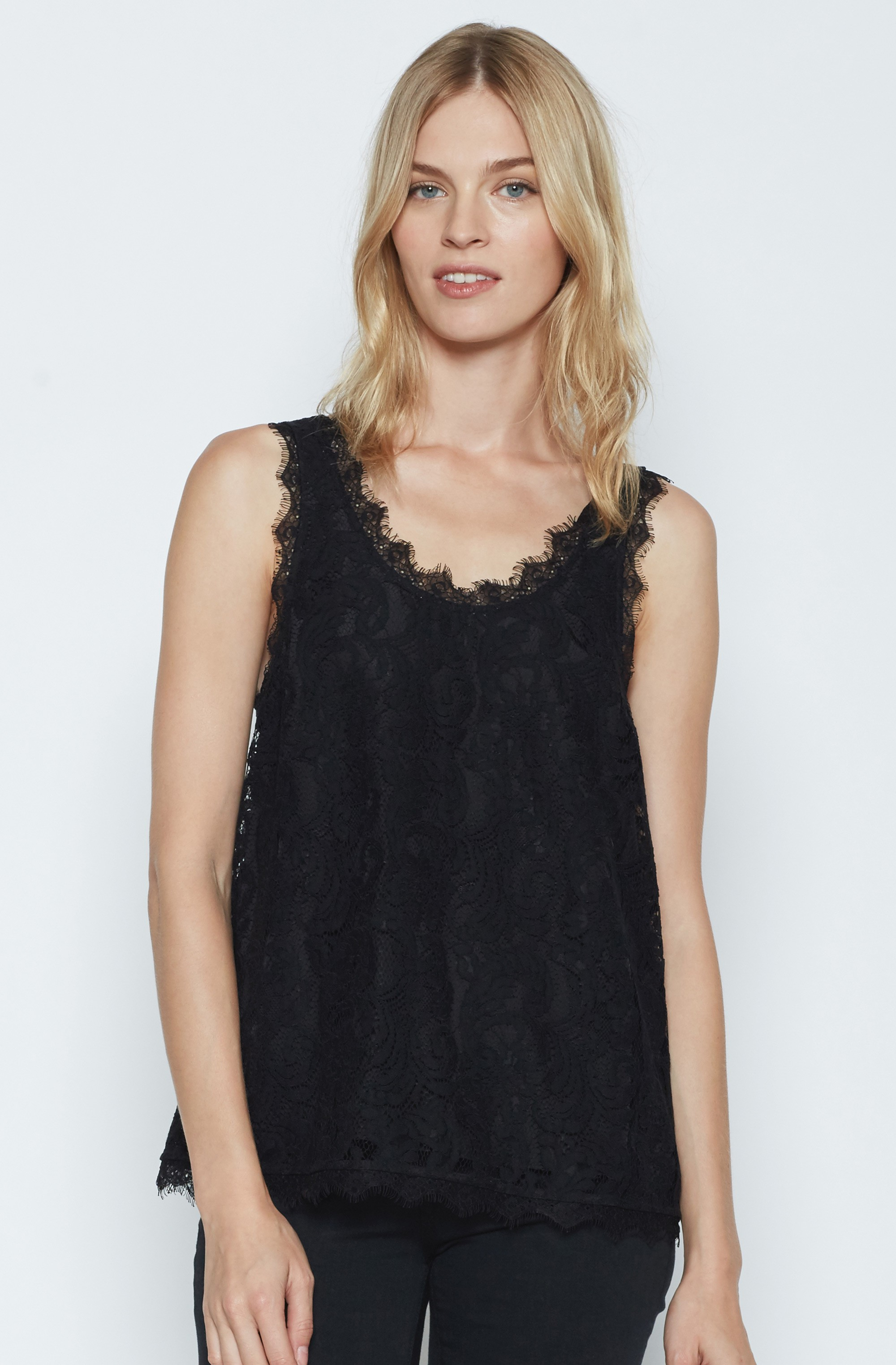 Joie Brinx Lace Top in Black - Lyst