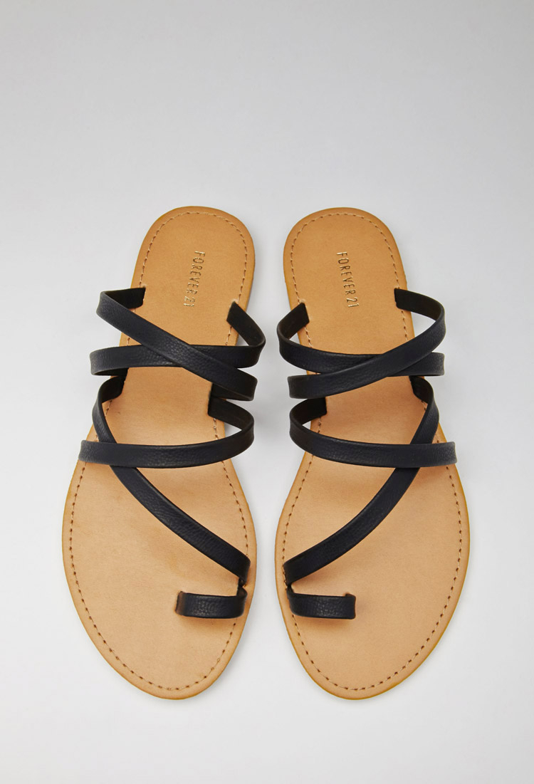 Forever 21 Strappy Toe-loop Sandals in Black - Lyst