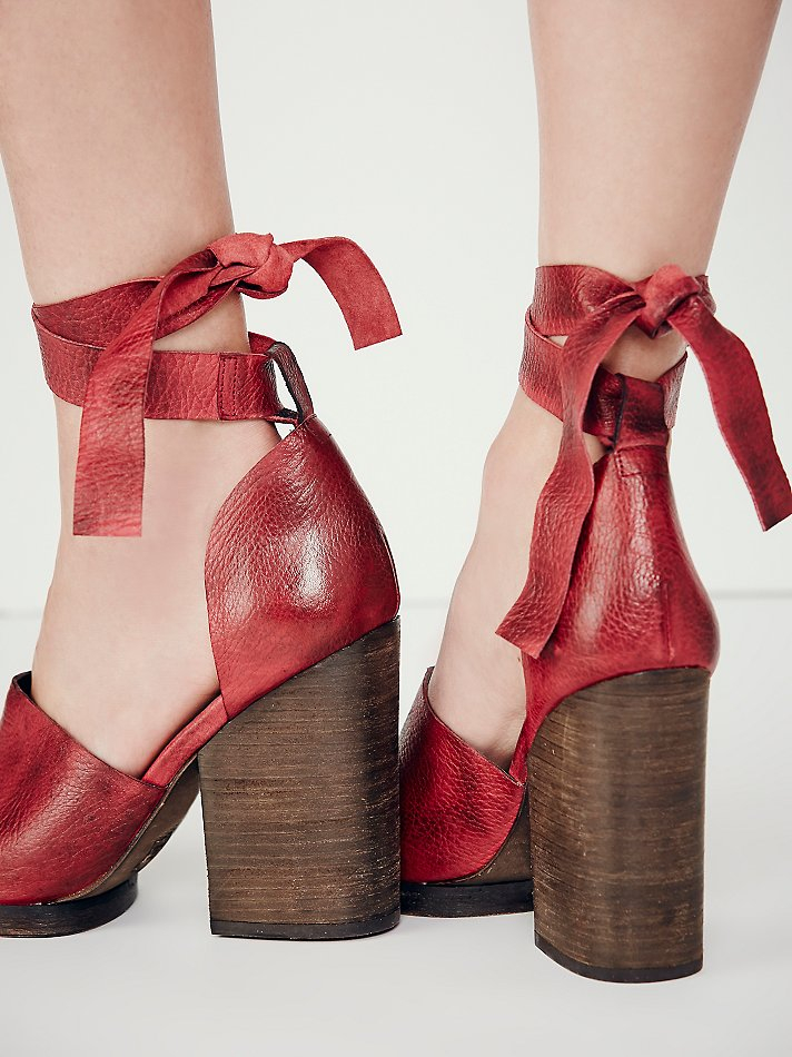cora wrap heel
