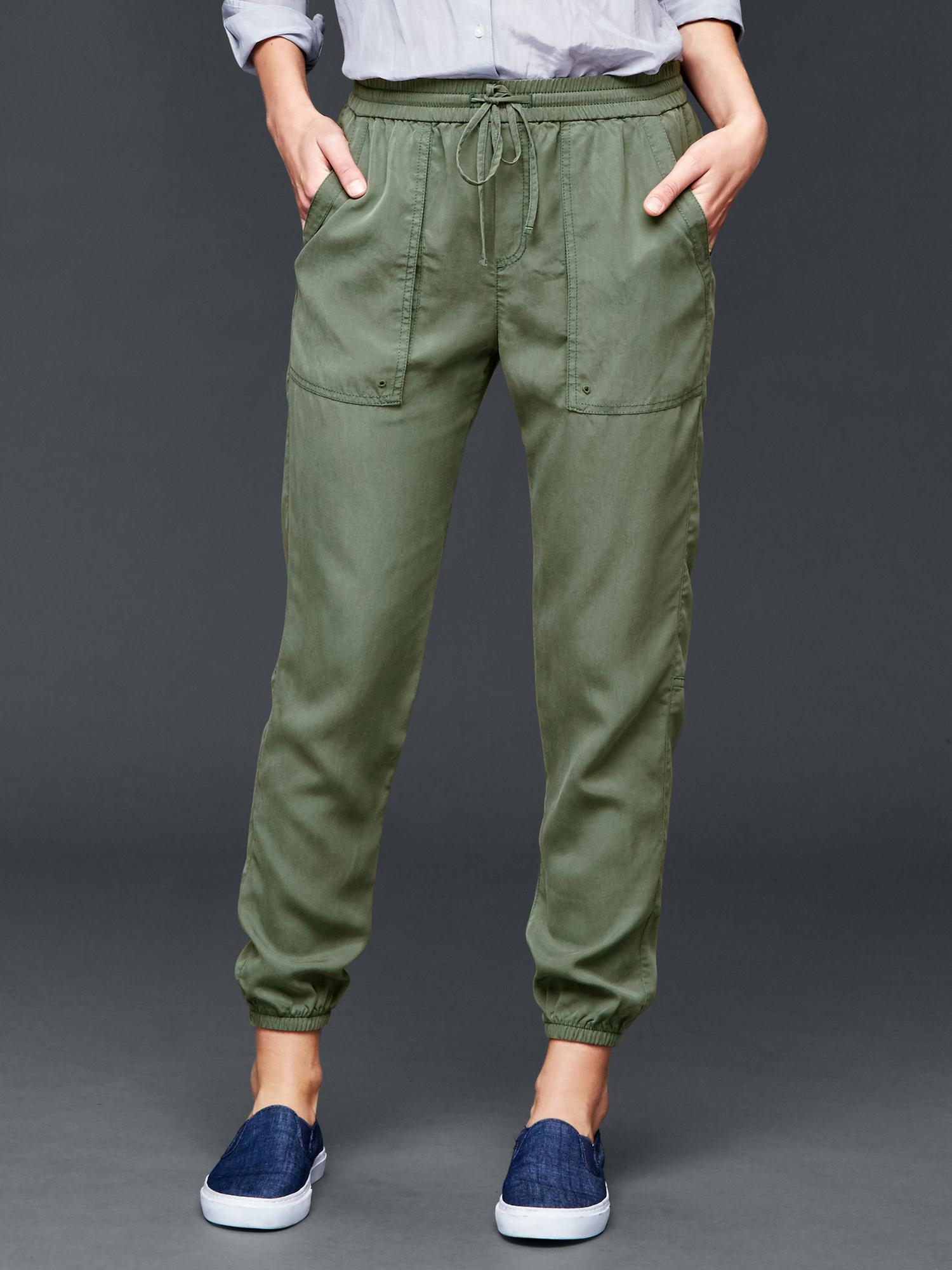 Gap utility joggers on sale