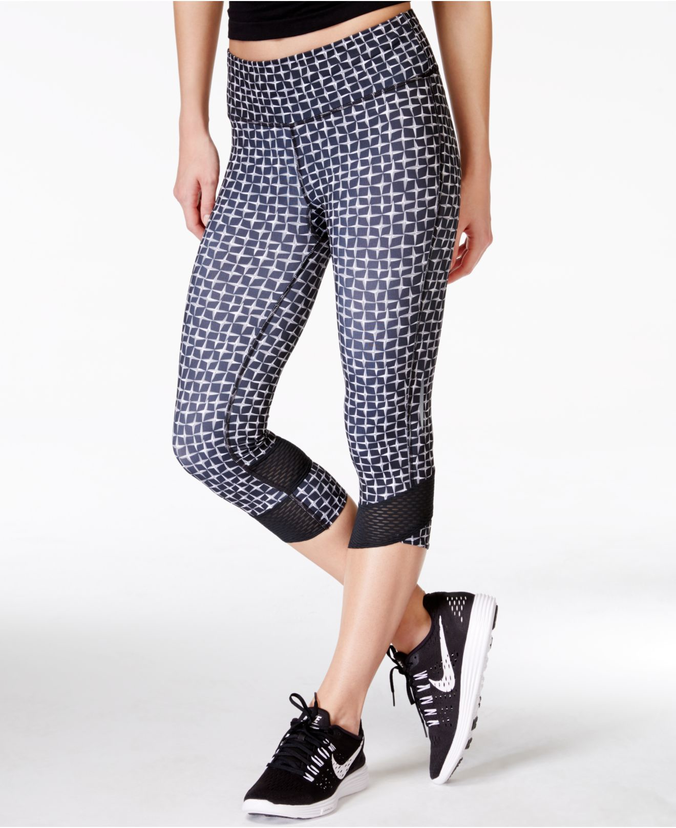 Under Armour Fly-by Printed Running Capri Leggings in Blue - Lyst