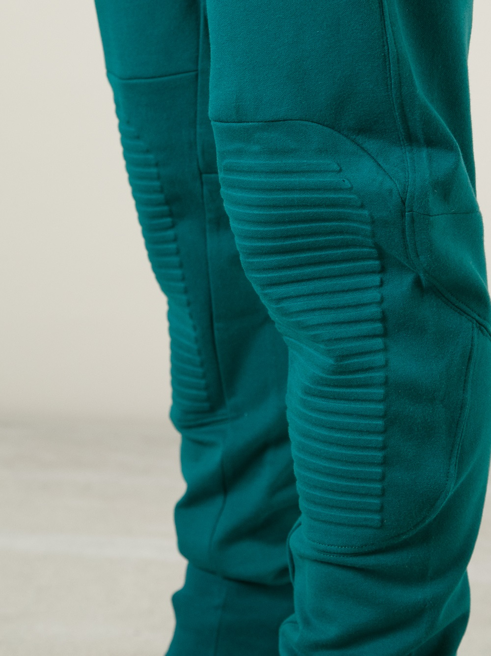 puma tapered fleece pants mens