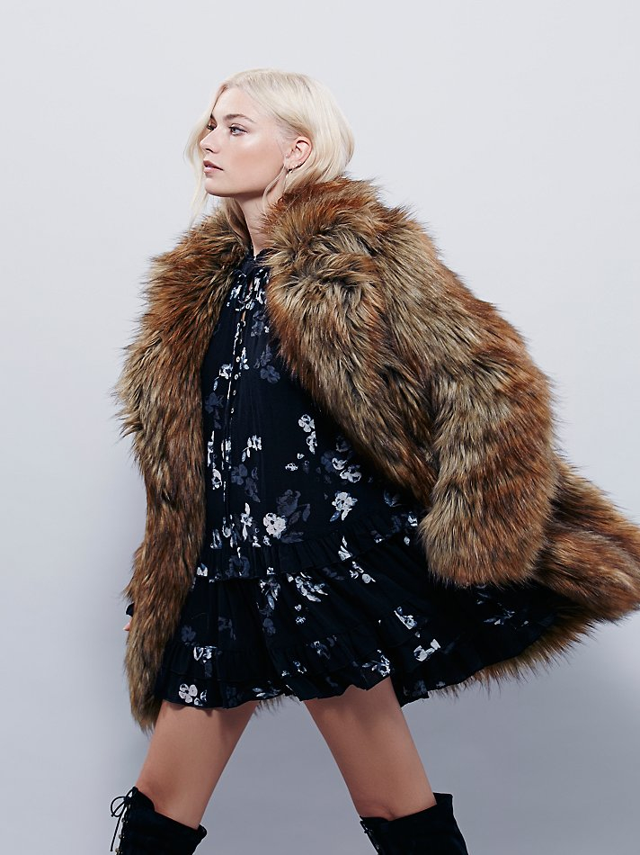 Free People Womens Shaggy Faux Fox Fur Co in Brown | Lyst