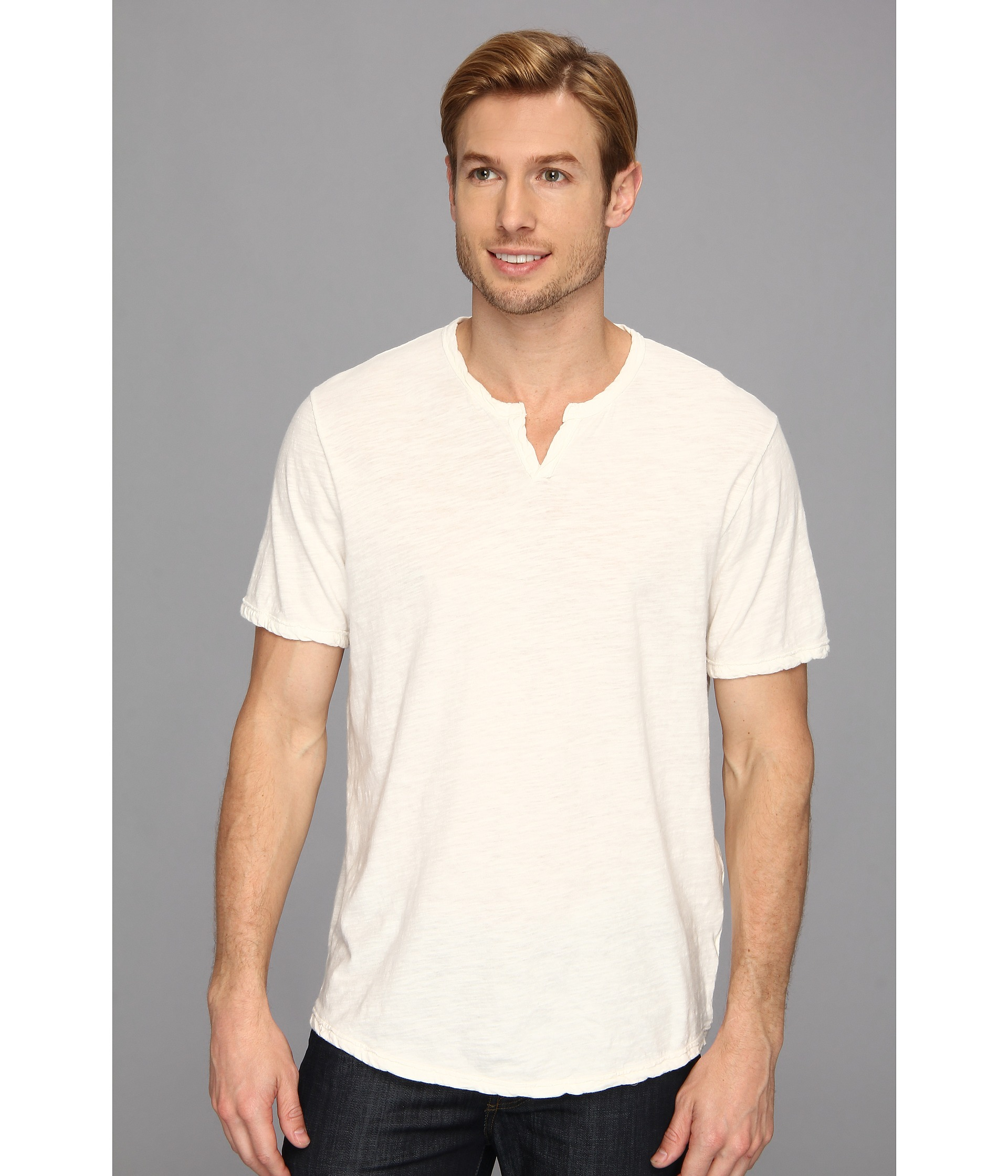 notch front t shirt