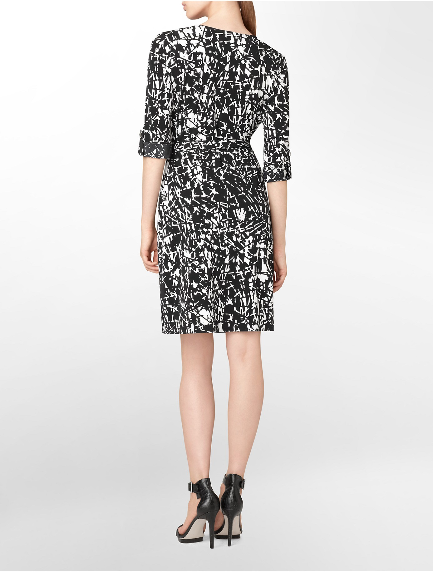 calvin klein long roll tab sleeve printed crew neck to calvin klein long roll tab sleeve printed crew neck to