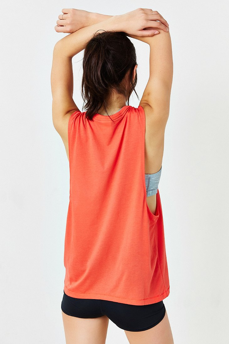 nike tank tops
