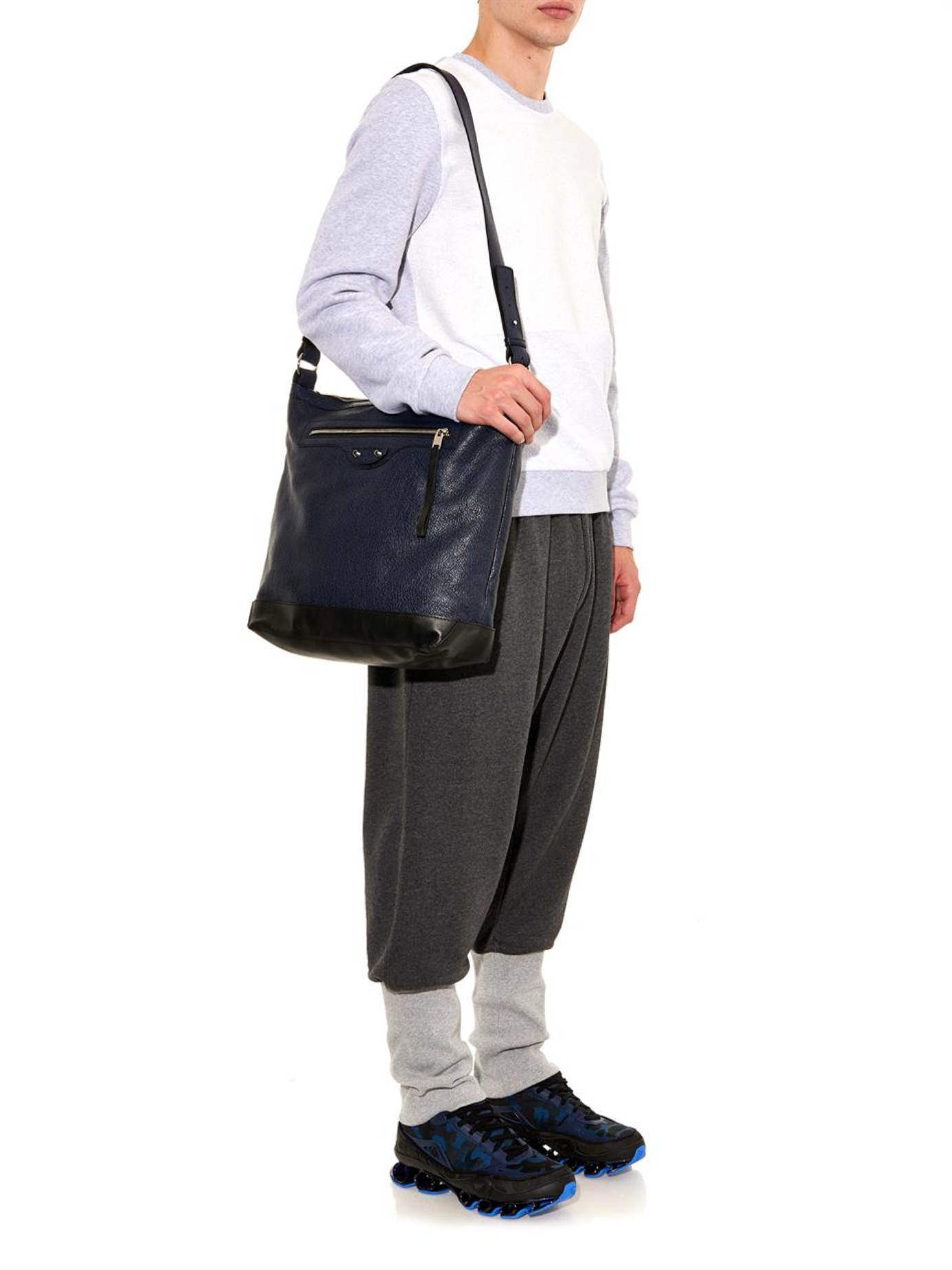 balenciaga messenger