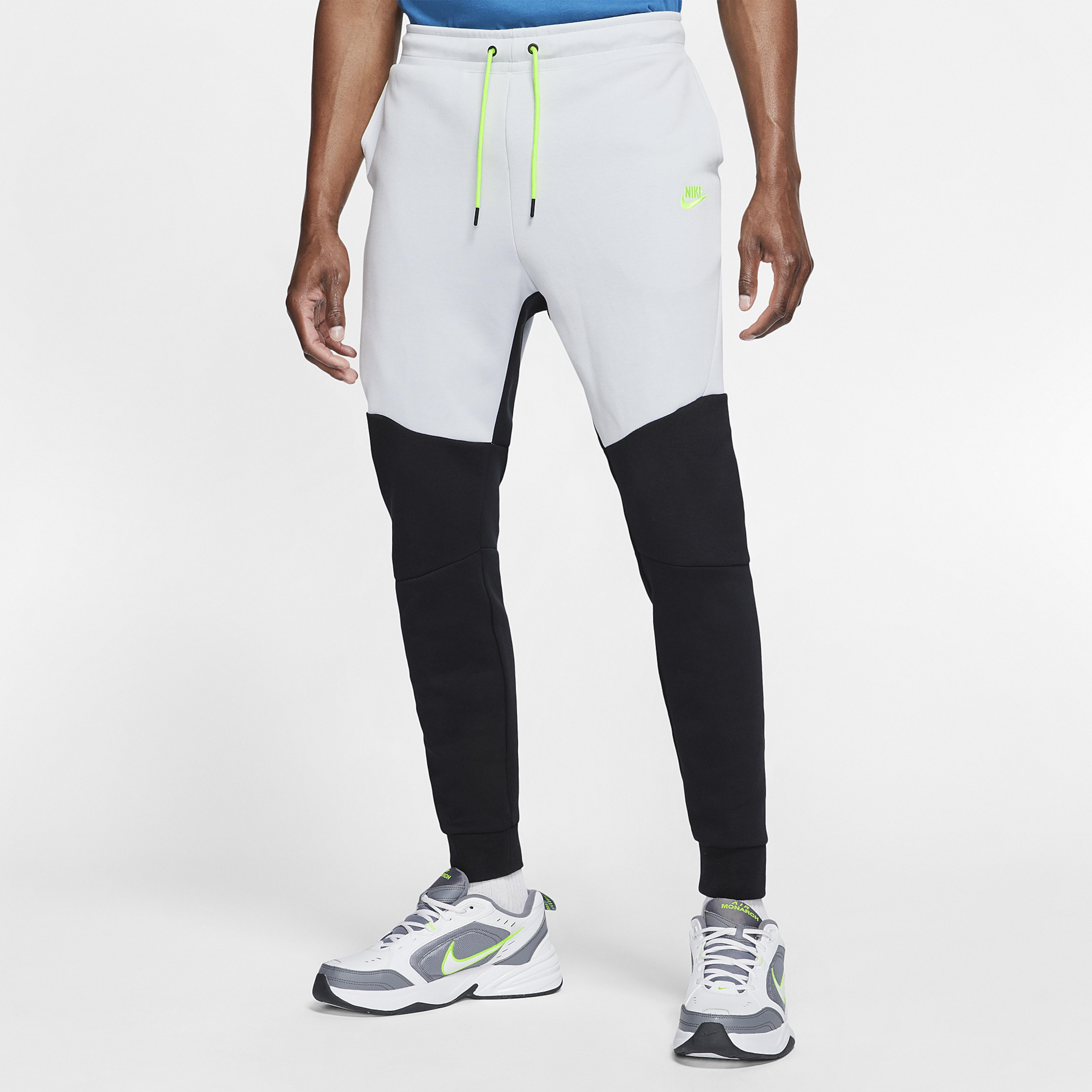 Nike Catching Air Tech Fleece Jogger Pant in Black / (Black) for Men - Lyst