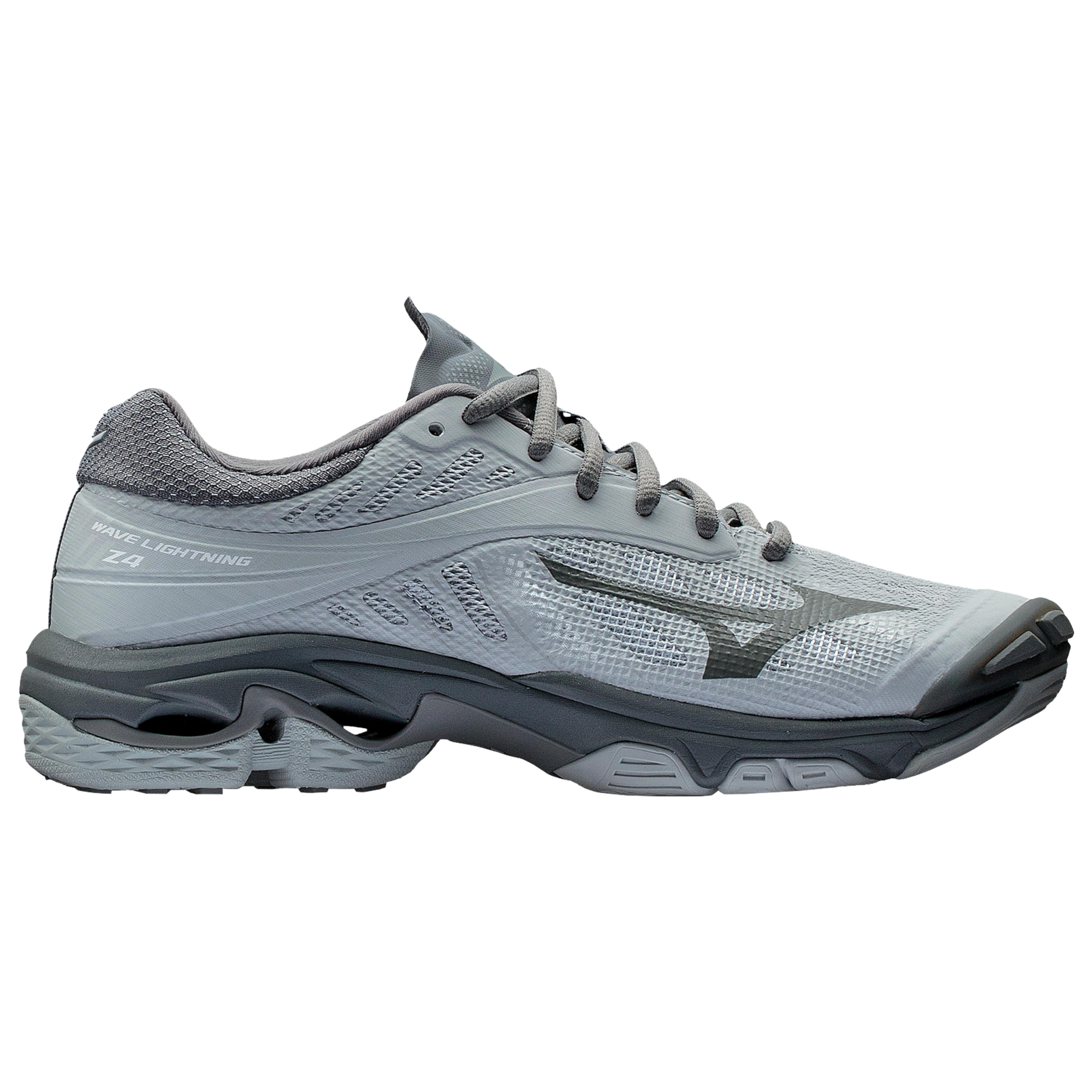 mizuno men's wave lightning z4