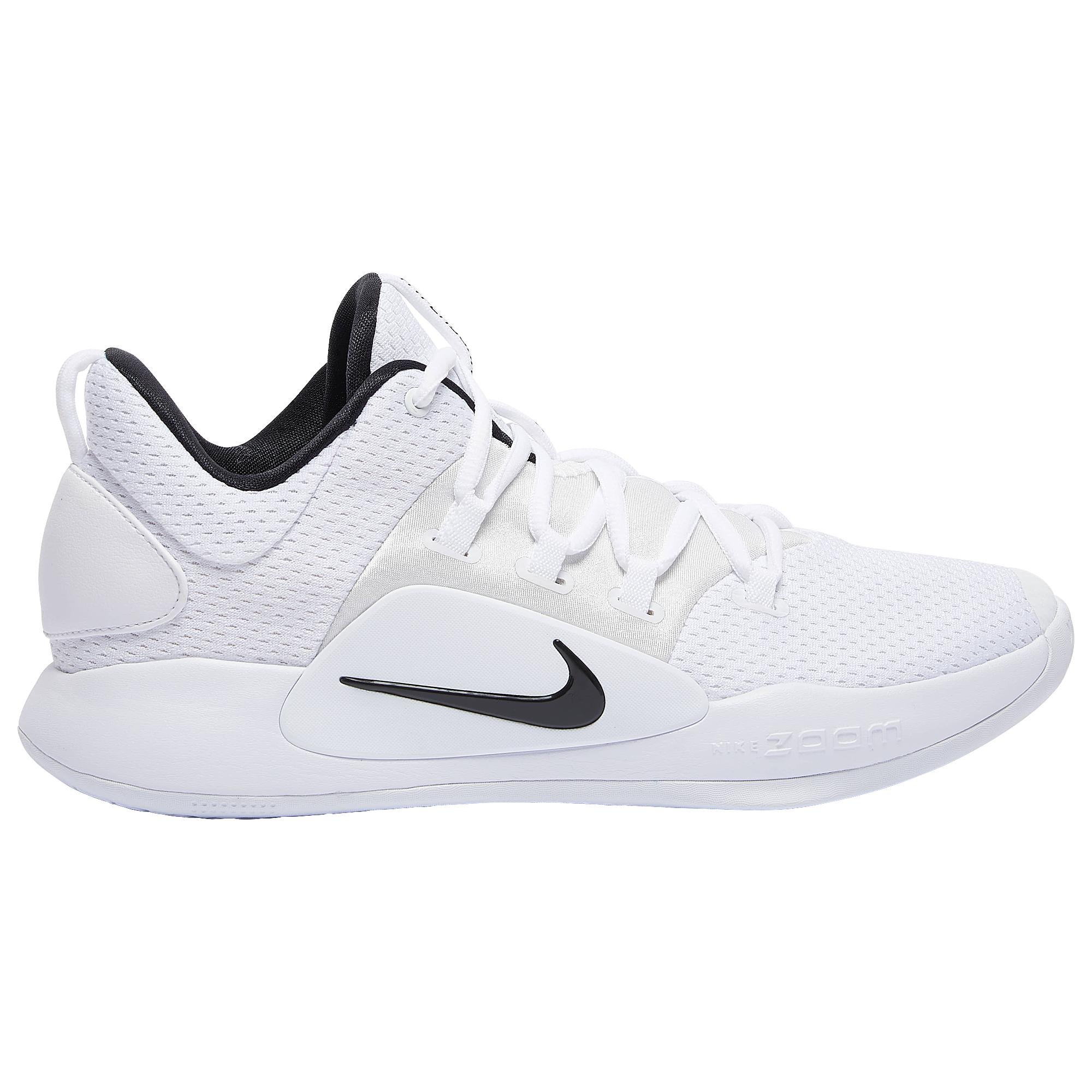white low top basketball shoes