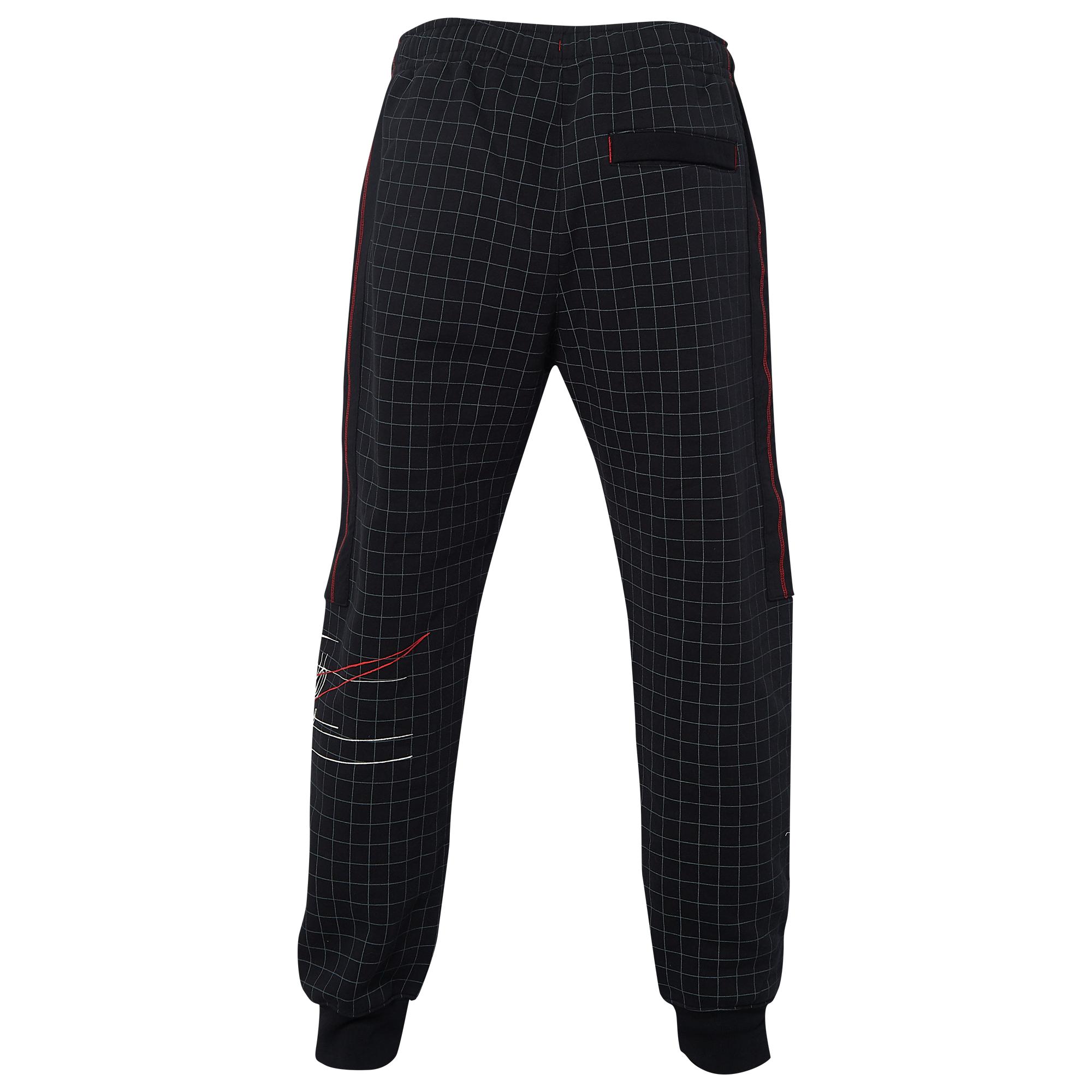 nike story of the swoosh club jogger