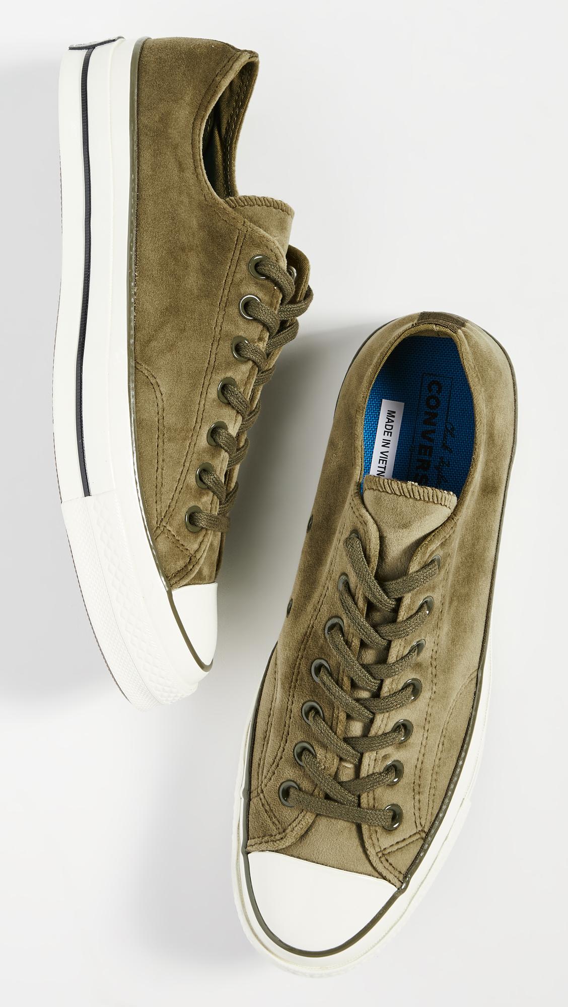 chuck 70 velvet low top