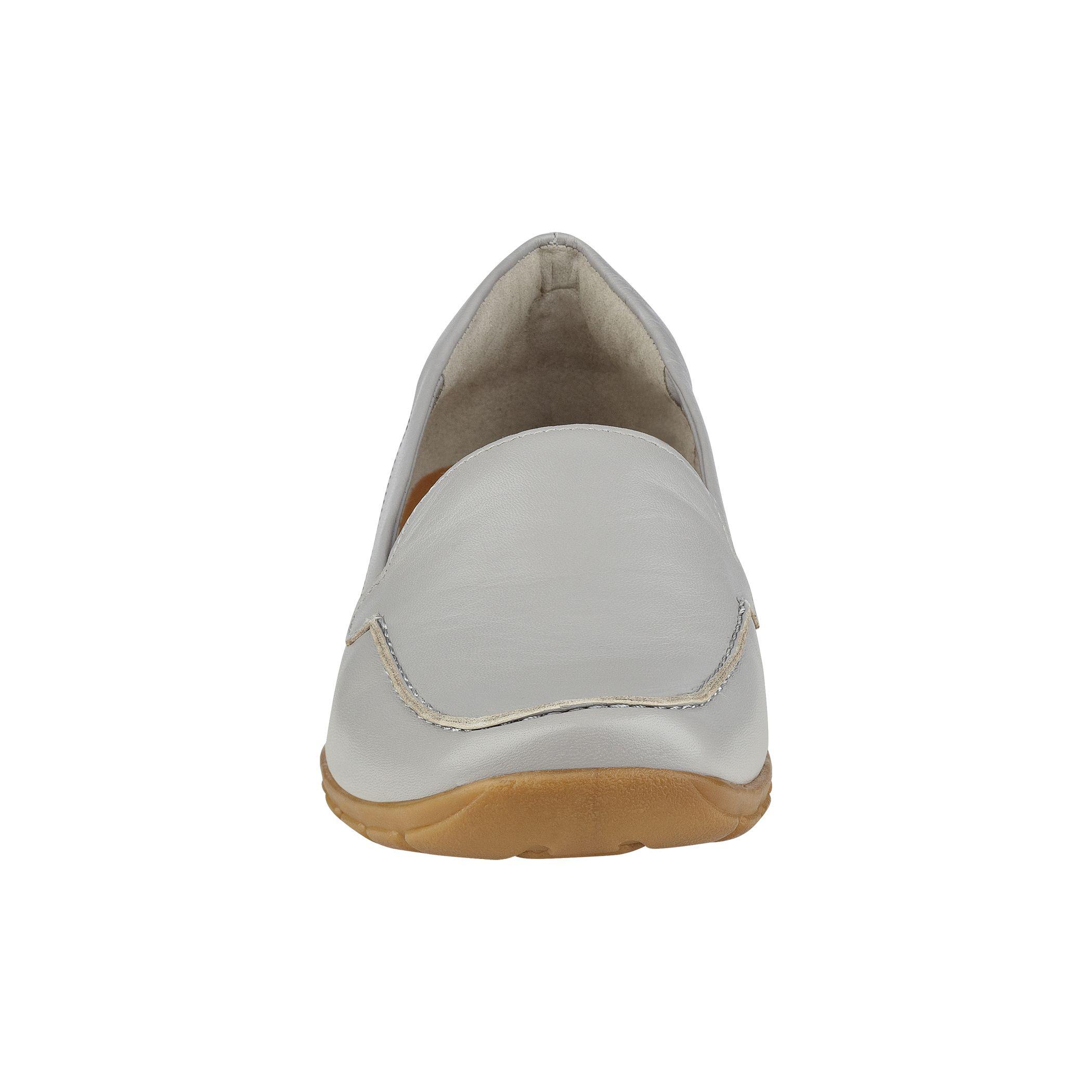 easy spirit leather flats