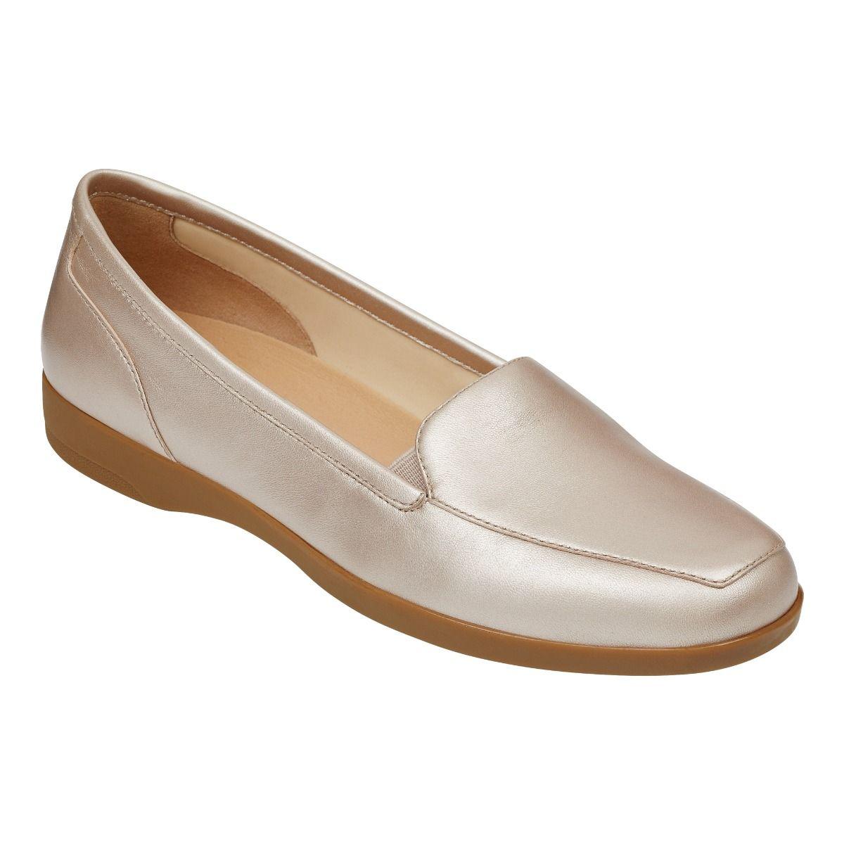 easy spirit leather flats
