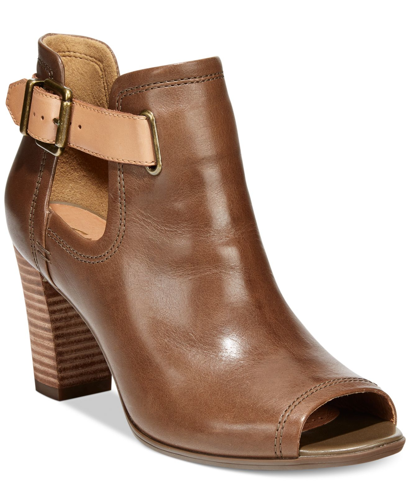 clarks artisan booties