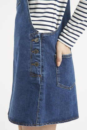 pinafore denim dress with pockets