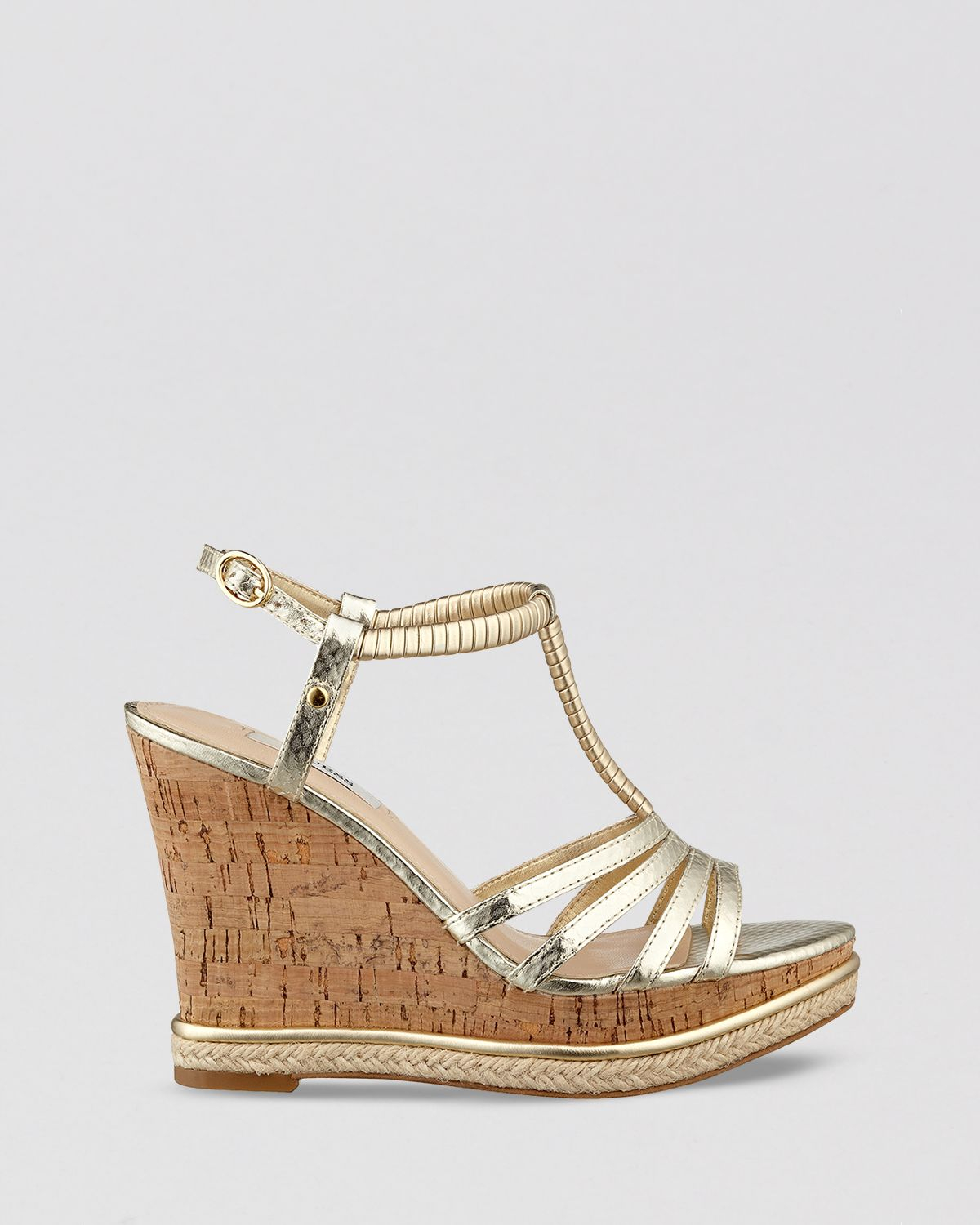 Guess Open Toe Platform Wedge Sandals Hilary in Gold (Metallic) - Lyst