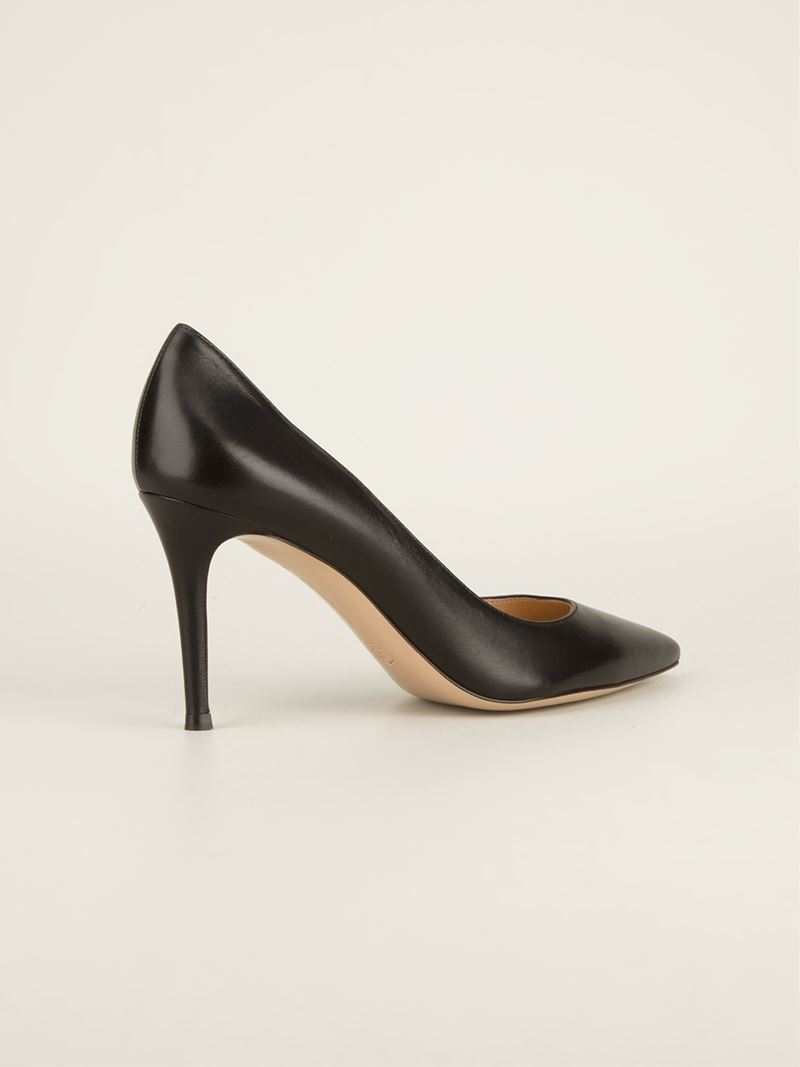 Gianvito Rossi Leather Classic Pointed Toe Pumps in Black - Lyst