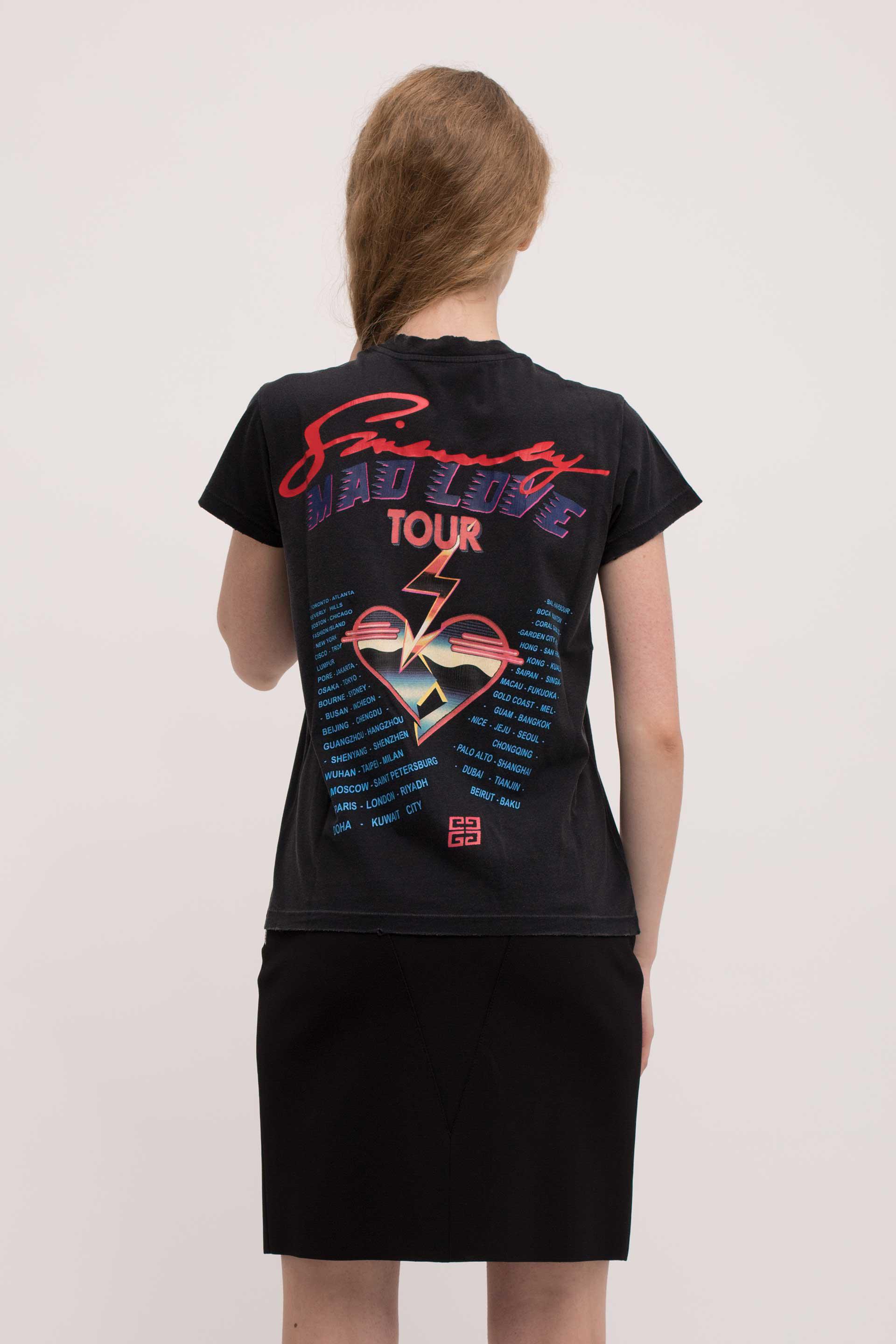 mad love tour givenchy