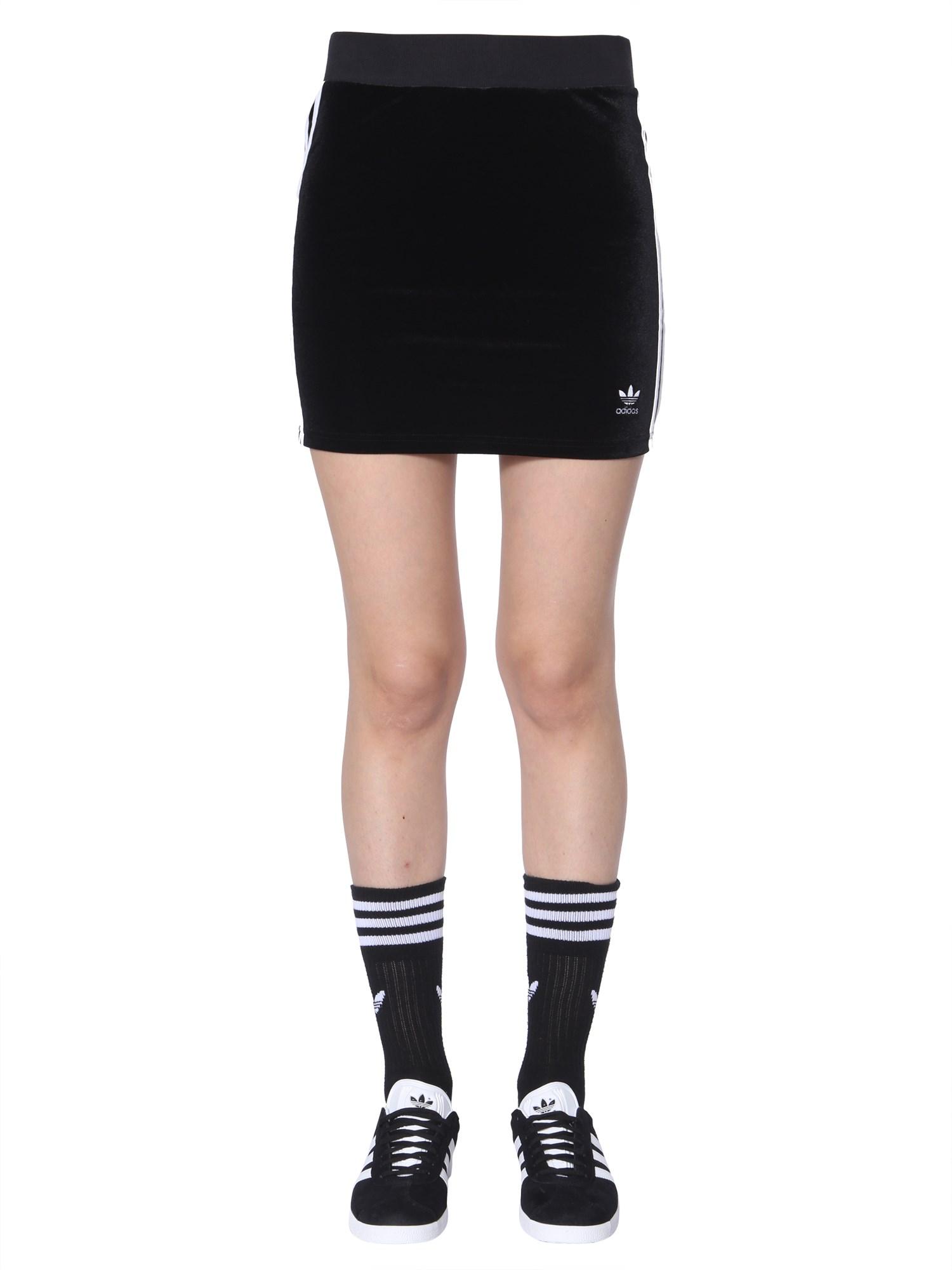 gonna adidas velluto