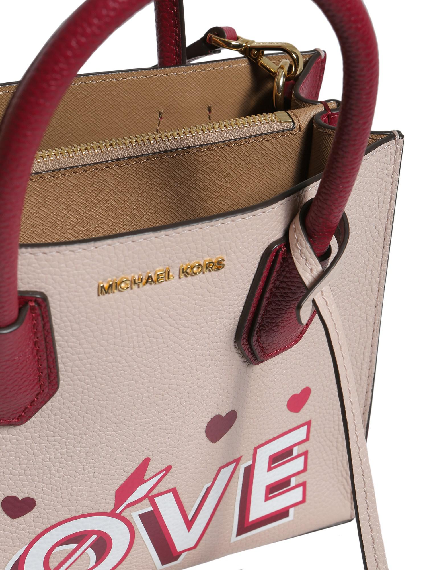 MICHAEL Michael Kors Mercer Love Medium Leather Messenger Bag in 