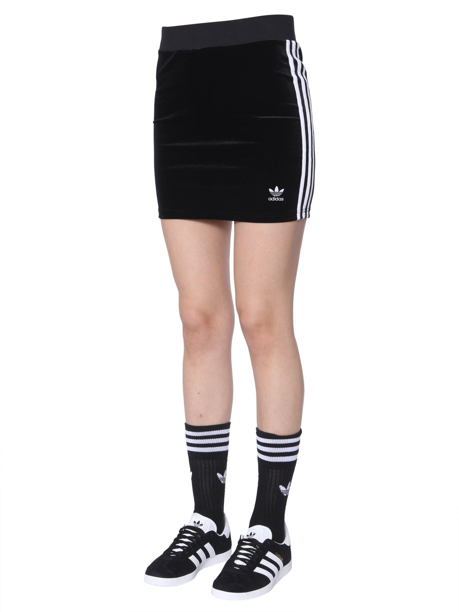 gonna adidas velluto