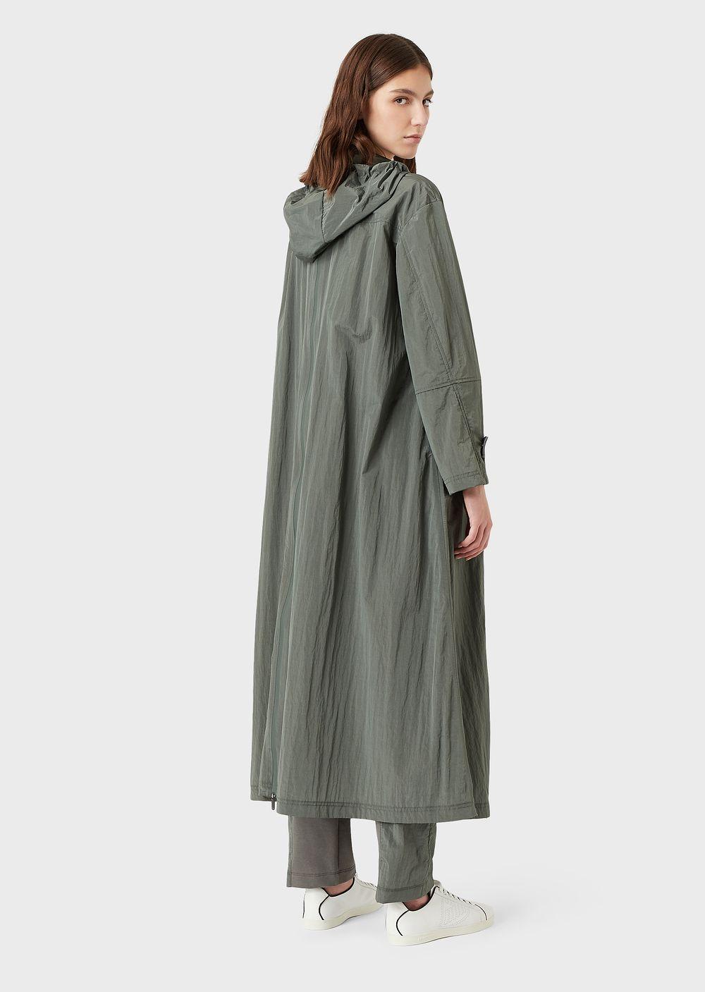 Impermeable ado store