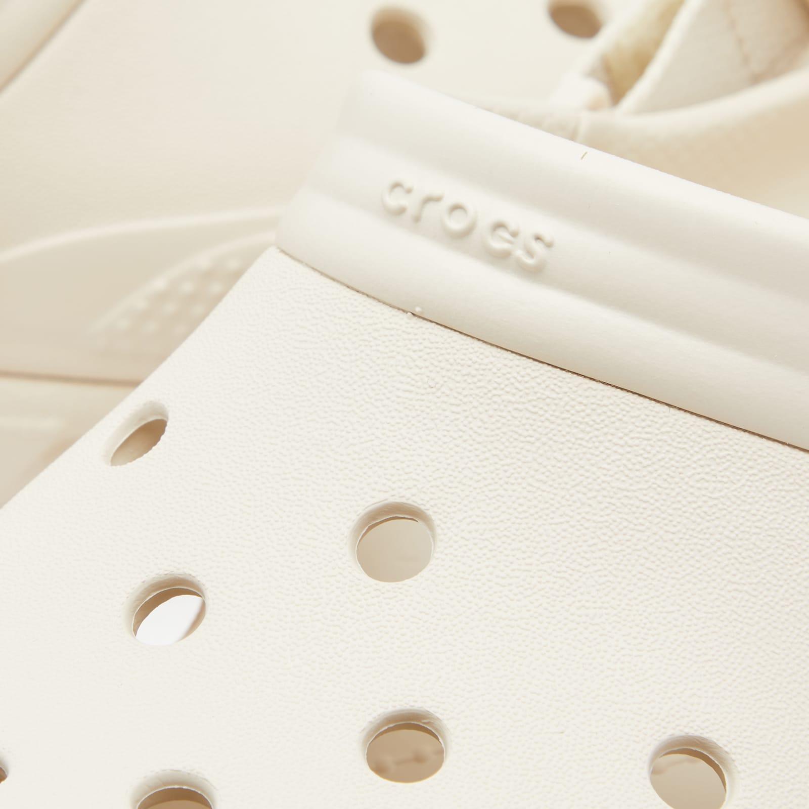 Crocs duet shop white