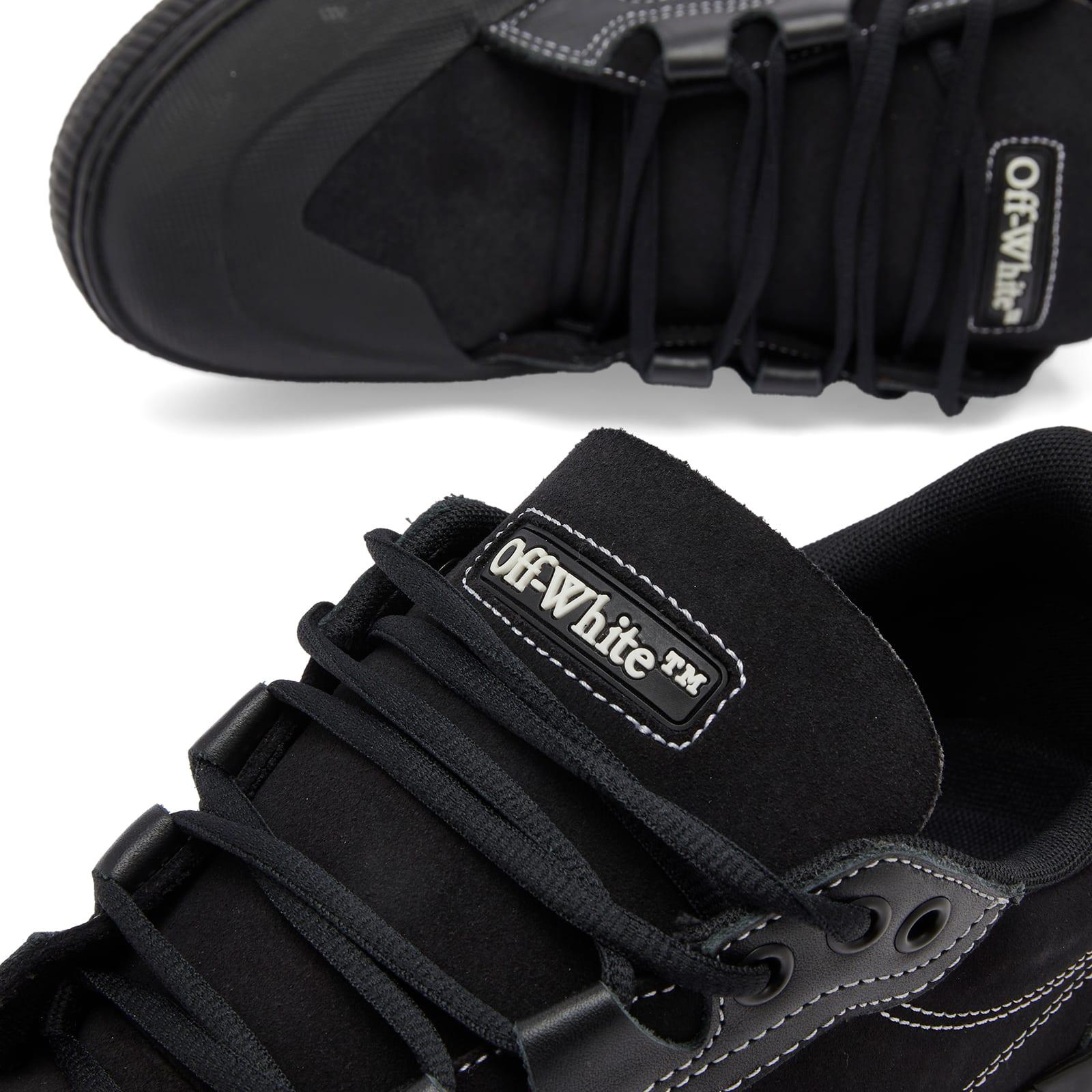 Off white skate sneakers deals