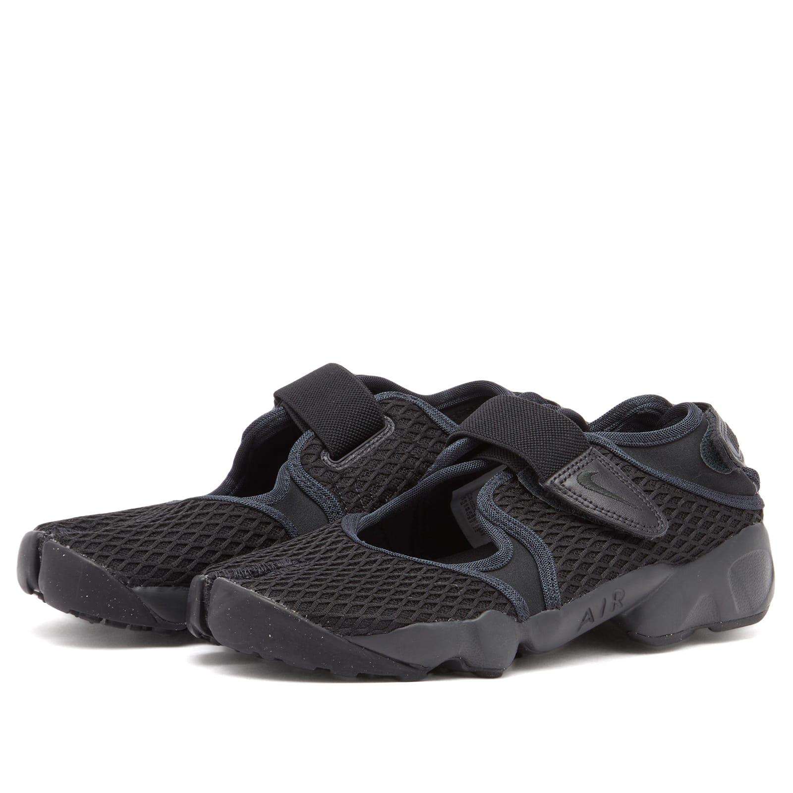 all black nike rifts