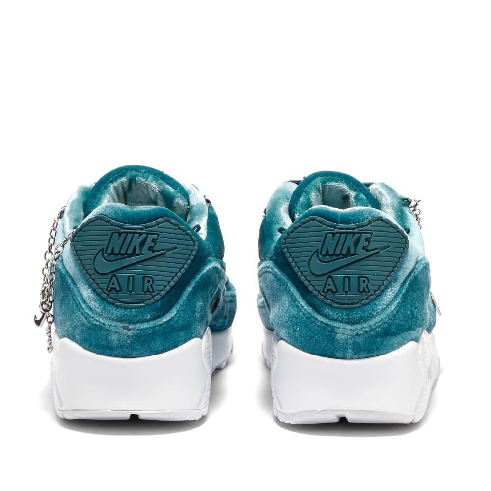 Nike Velvet W Air Max 90 Prm 'jewelry' Sneakers in Green/Silver/White  (Green) | Lyst