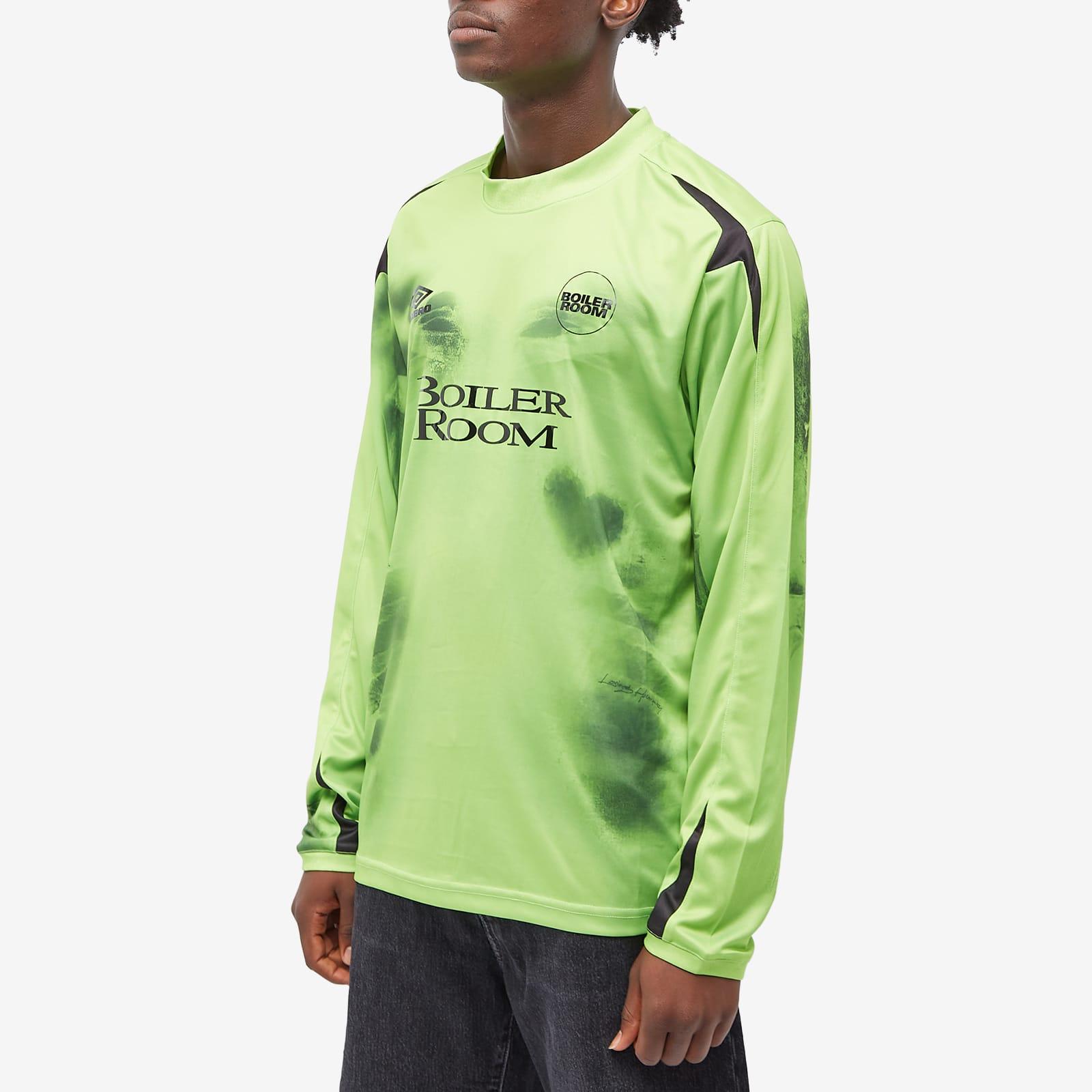 BOILER ROOM Bolier Room X Umbro Goalkeeper Jersey in Green BOILER ROOM Bolier Room X Umbro Goalkeeper Jersey in Green