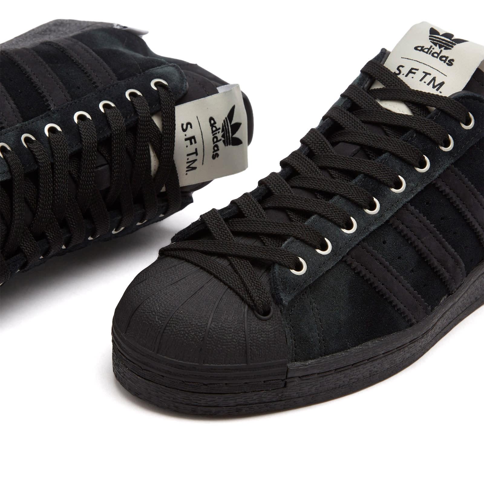 関送込♪adidas x SFTM/Superstar 82 Sneaker Black & Milk adidas x SFTM Superstar 82 Sneaker (Black & Milk White