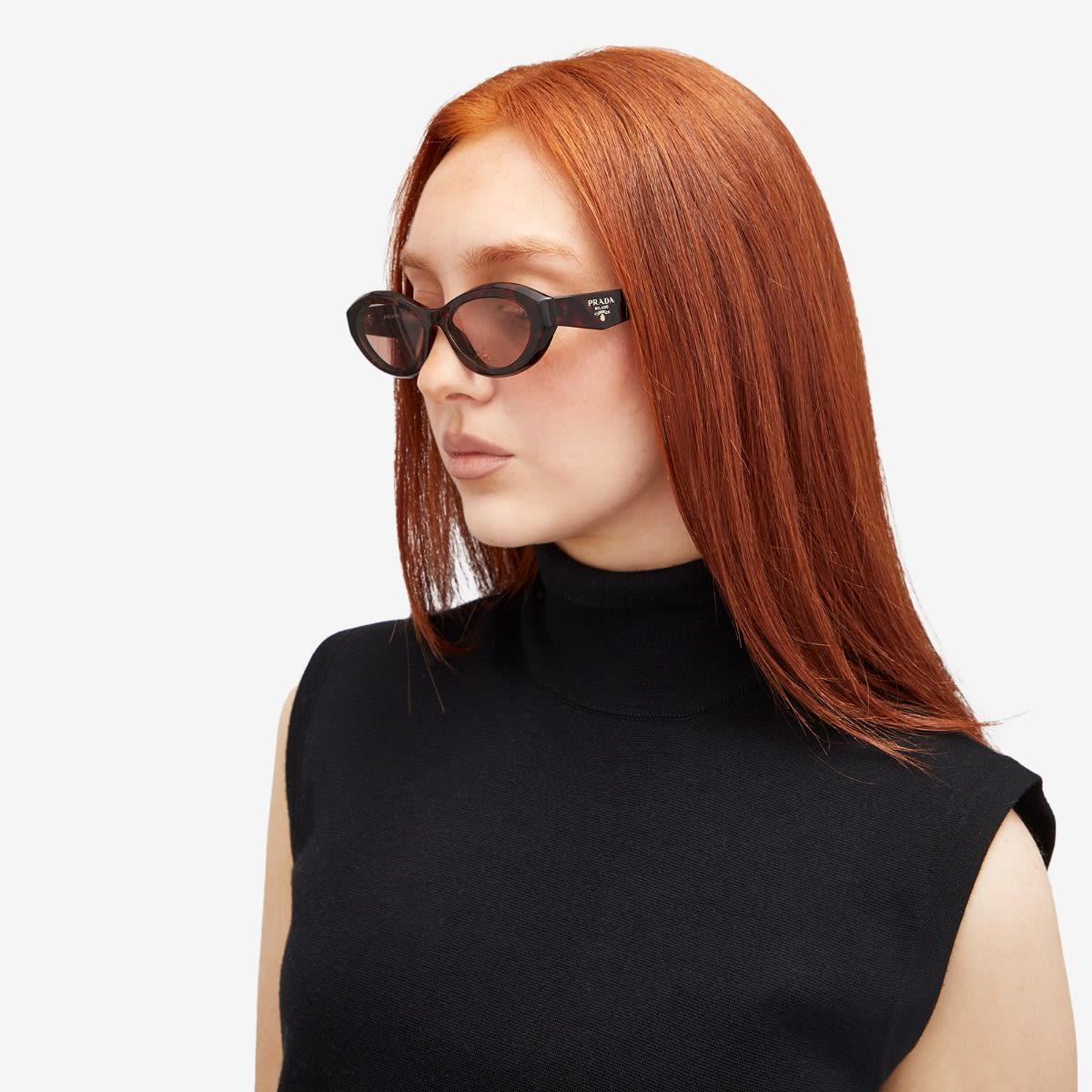 Prada 26Zs Sunglasses in Brown | Lyst