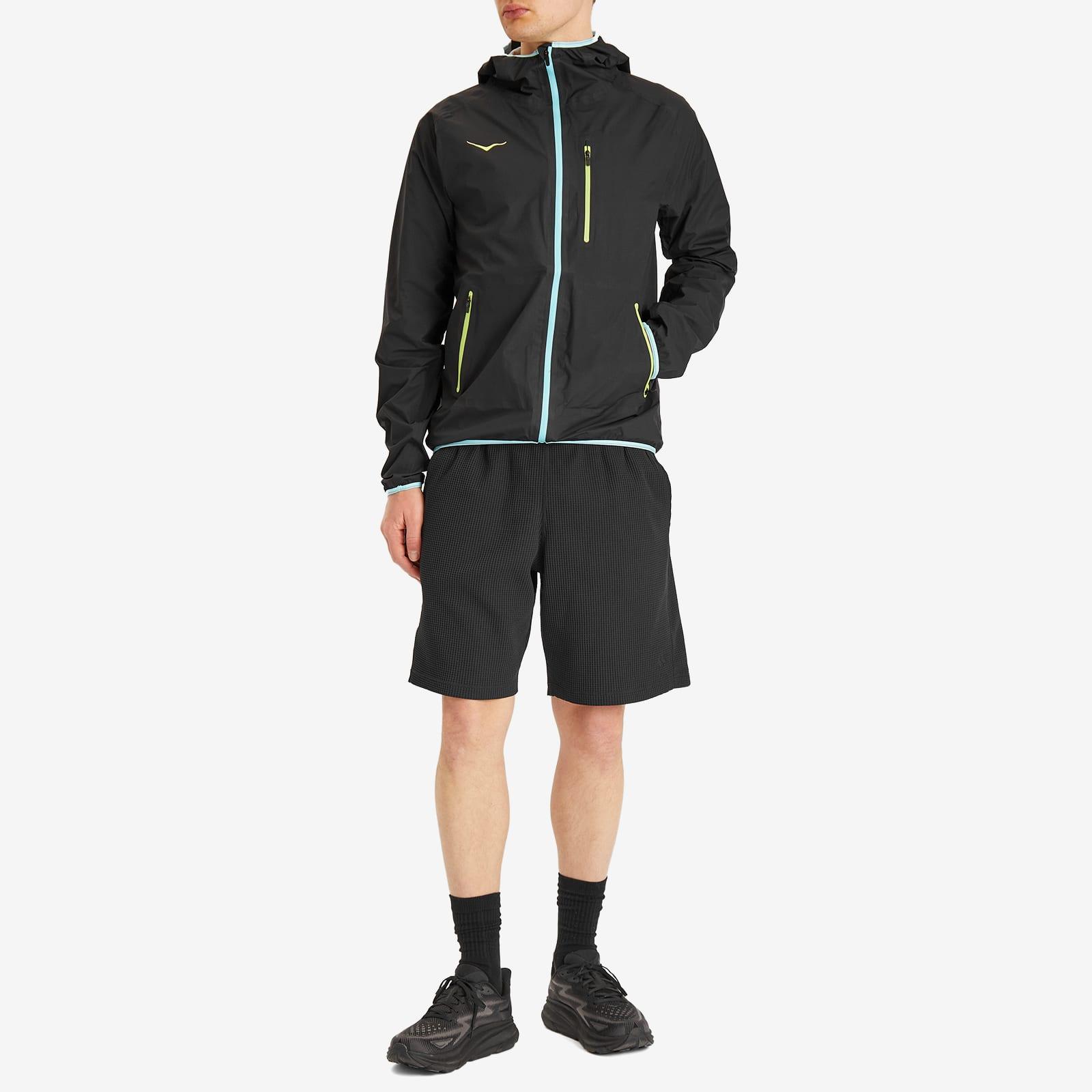 Hoka One One M Tecsky Waterproof Jacket in Black for Men | Lyst Canada