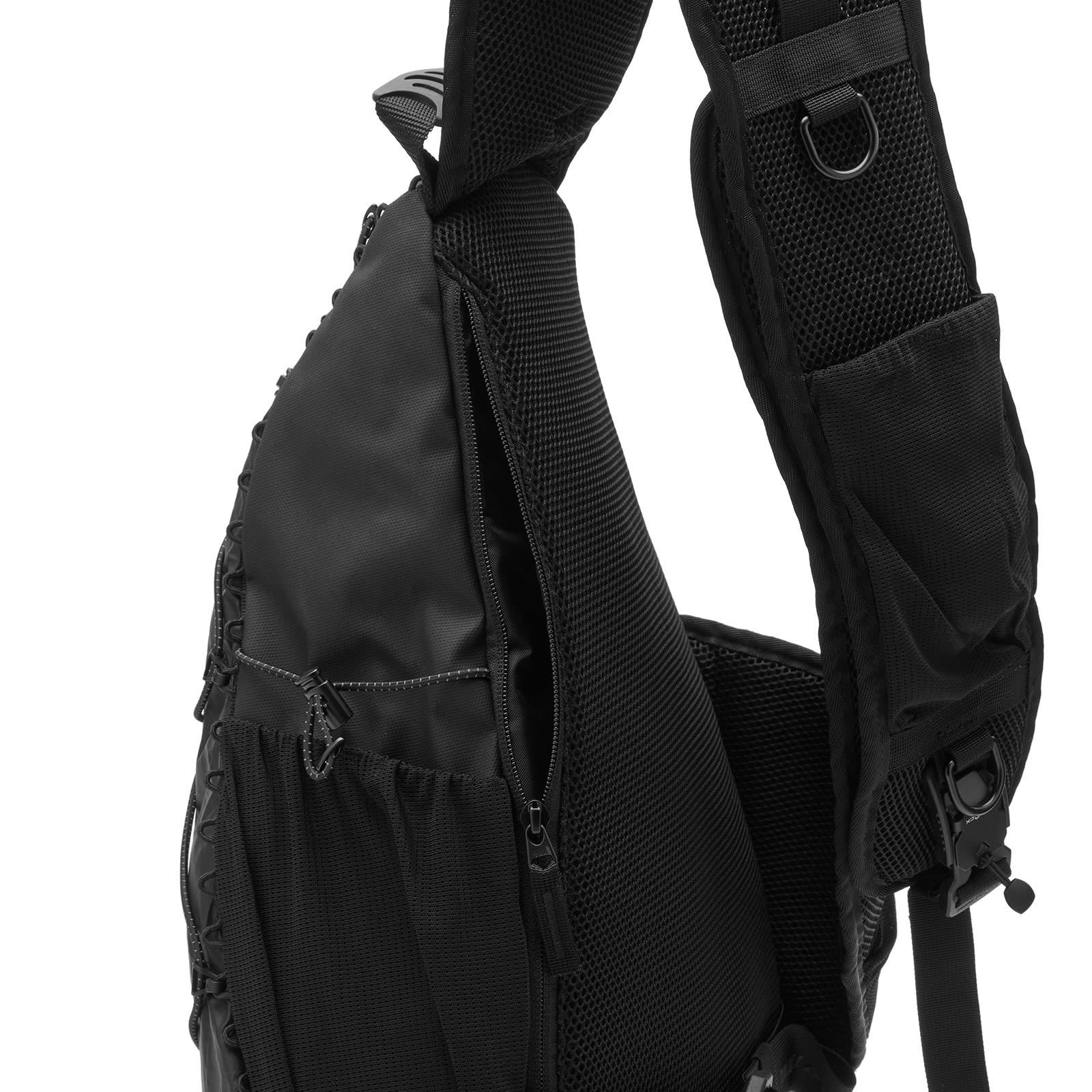Oakley Latitude Sling Pack in Black for Men | Lyst