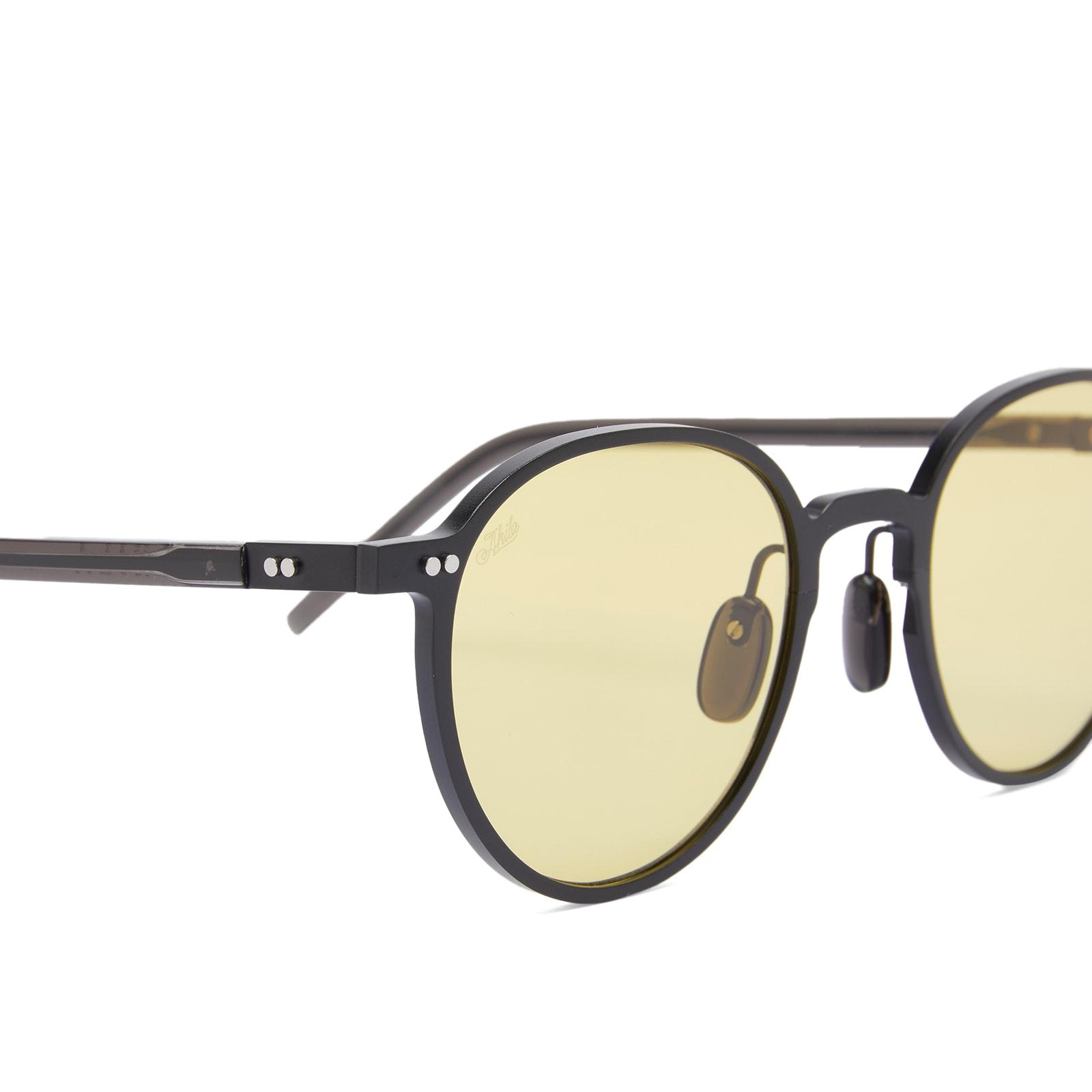 AKILA Laguna Sunglasses in Metallic Lyst UK