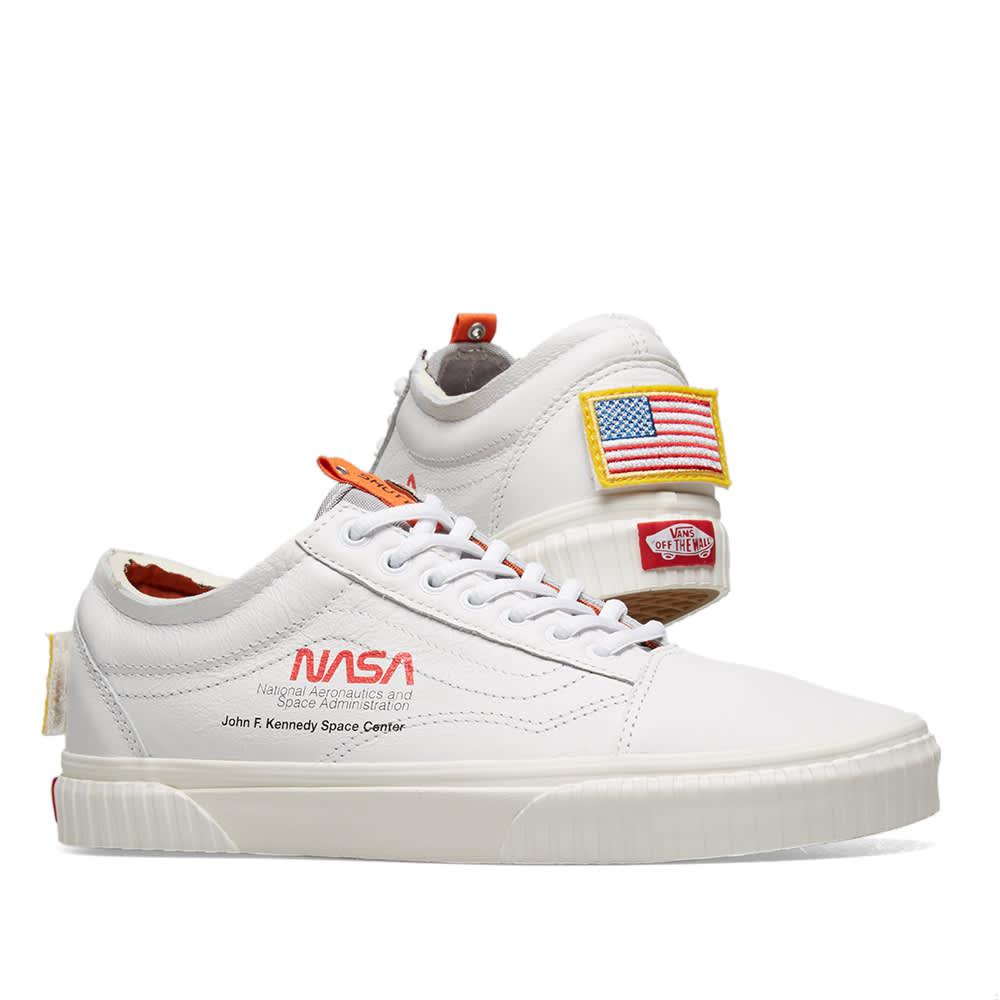 vans x nasa old skool white