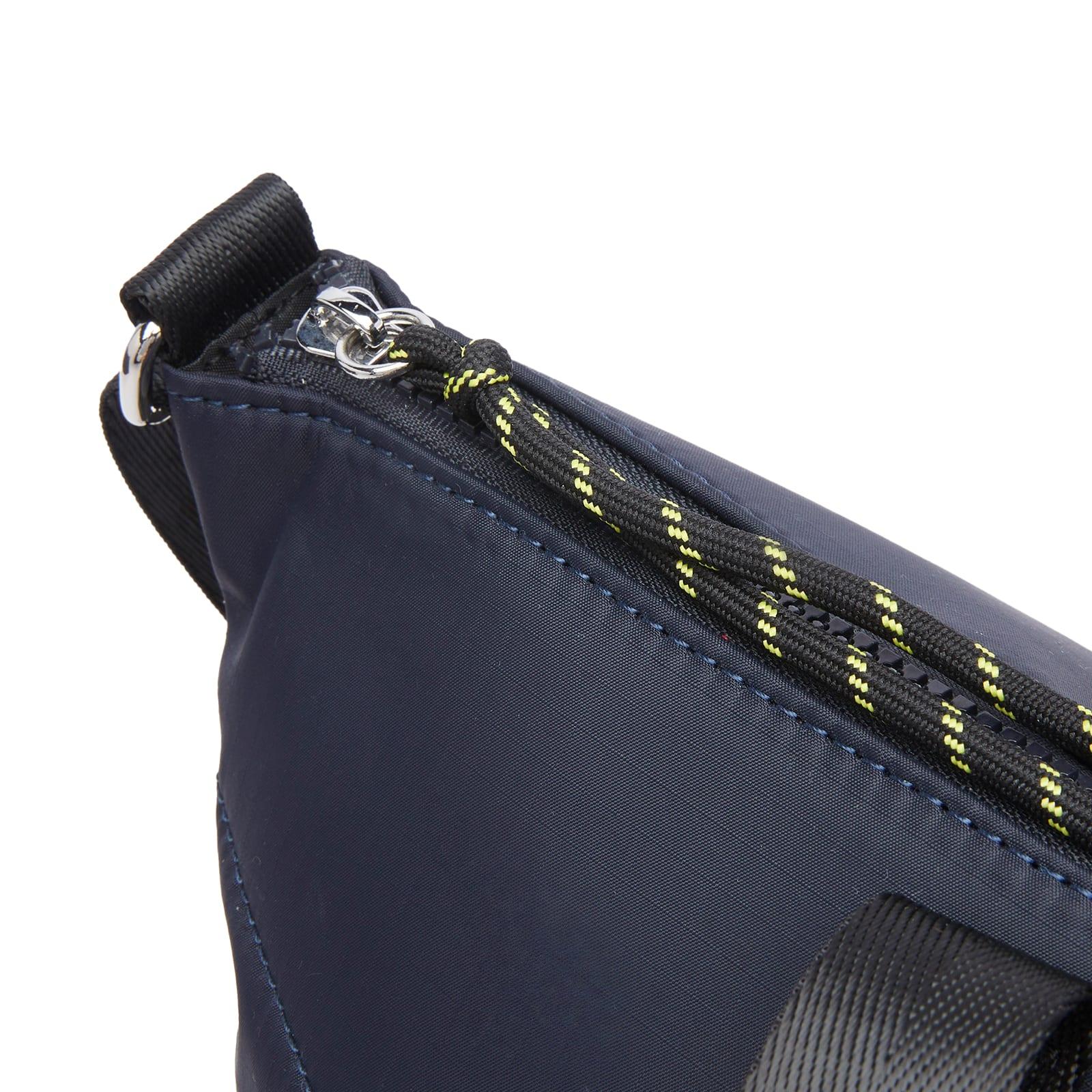 Tommy hilfiger 2 way bag hotsell