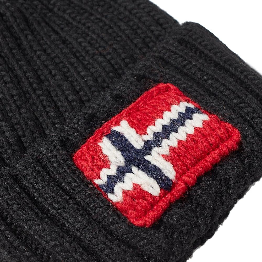 black napapijri beanie