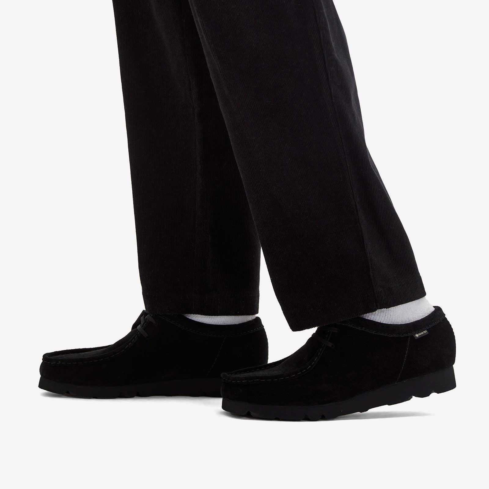 Clarks Wallabee Gore-Tex Suede in Black for Men | Lyst