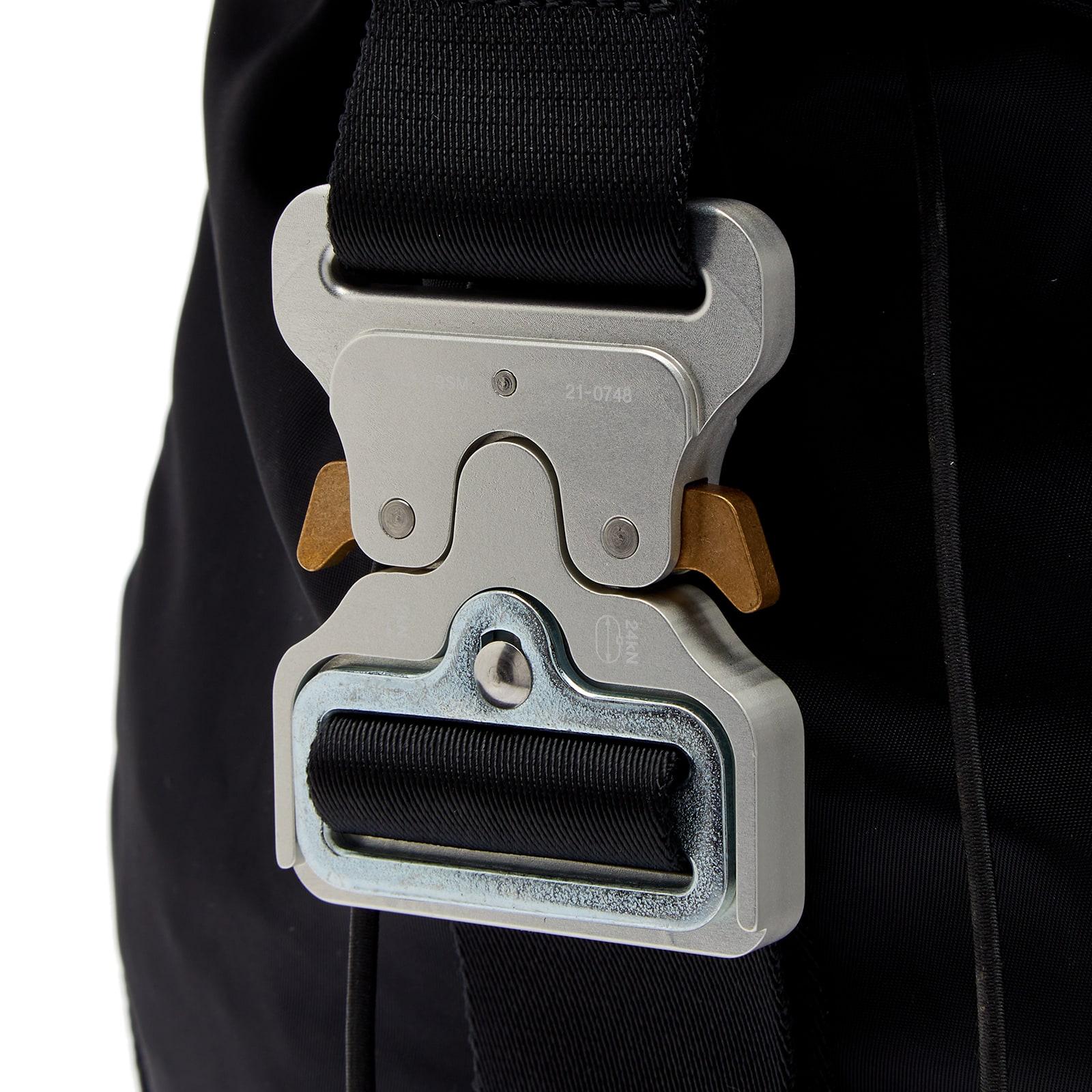 A*.様 完売/入手困難【1017 ALYX 9SM】Tri-Buckle Ha A*.様 完売/入手困難【1017 ALYX 9SM】Tri-Buckle Ha 1017 Alyx